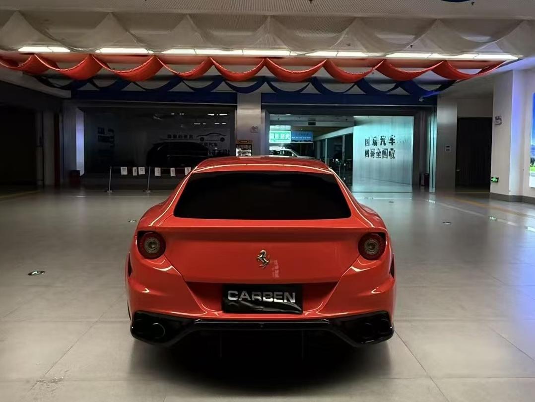 二手法拉利 FF 黄色/黑红 2012款 6.3L V12