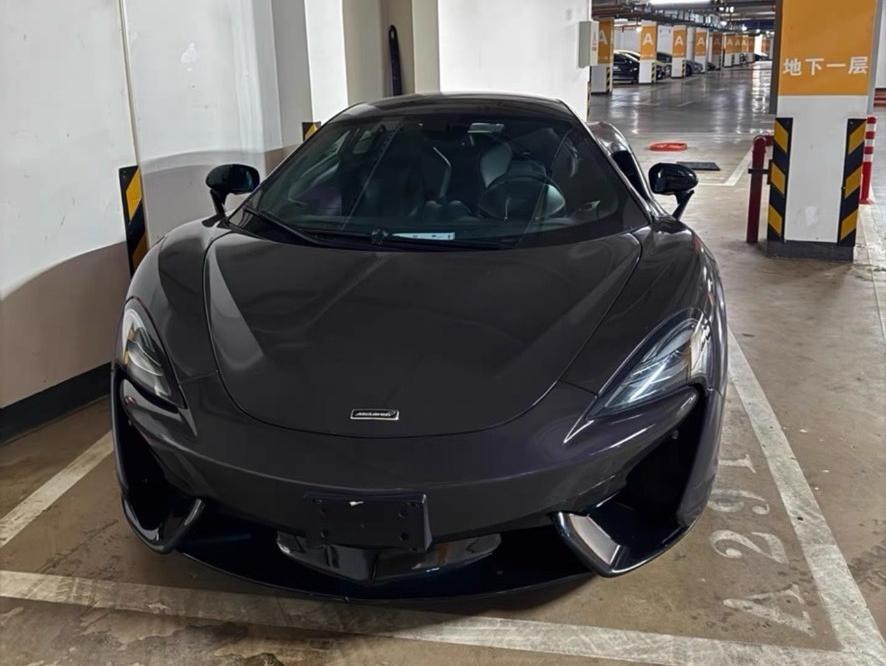 二手迈凯伦 540C 蓝色/黑色 2015款 3.8T Coupe