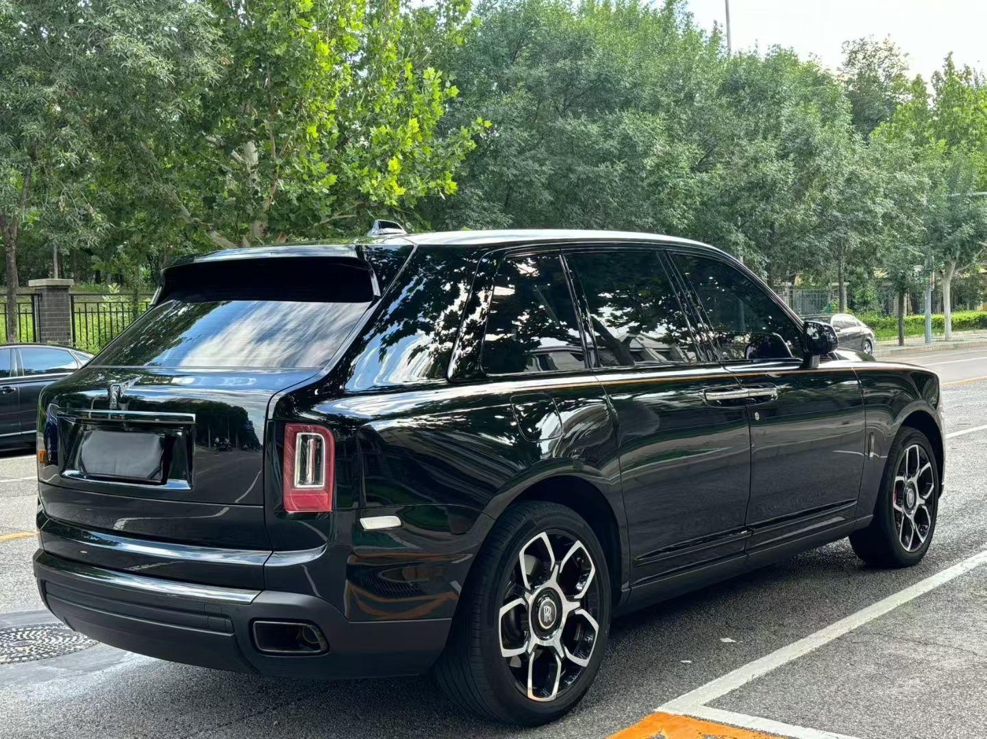 二手劳斯莱斯 库里南 黑色/橙色 2020款 Black Badge