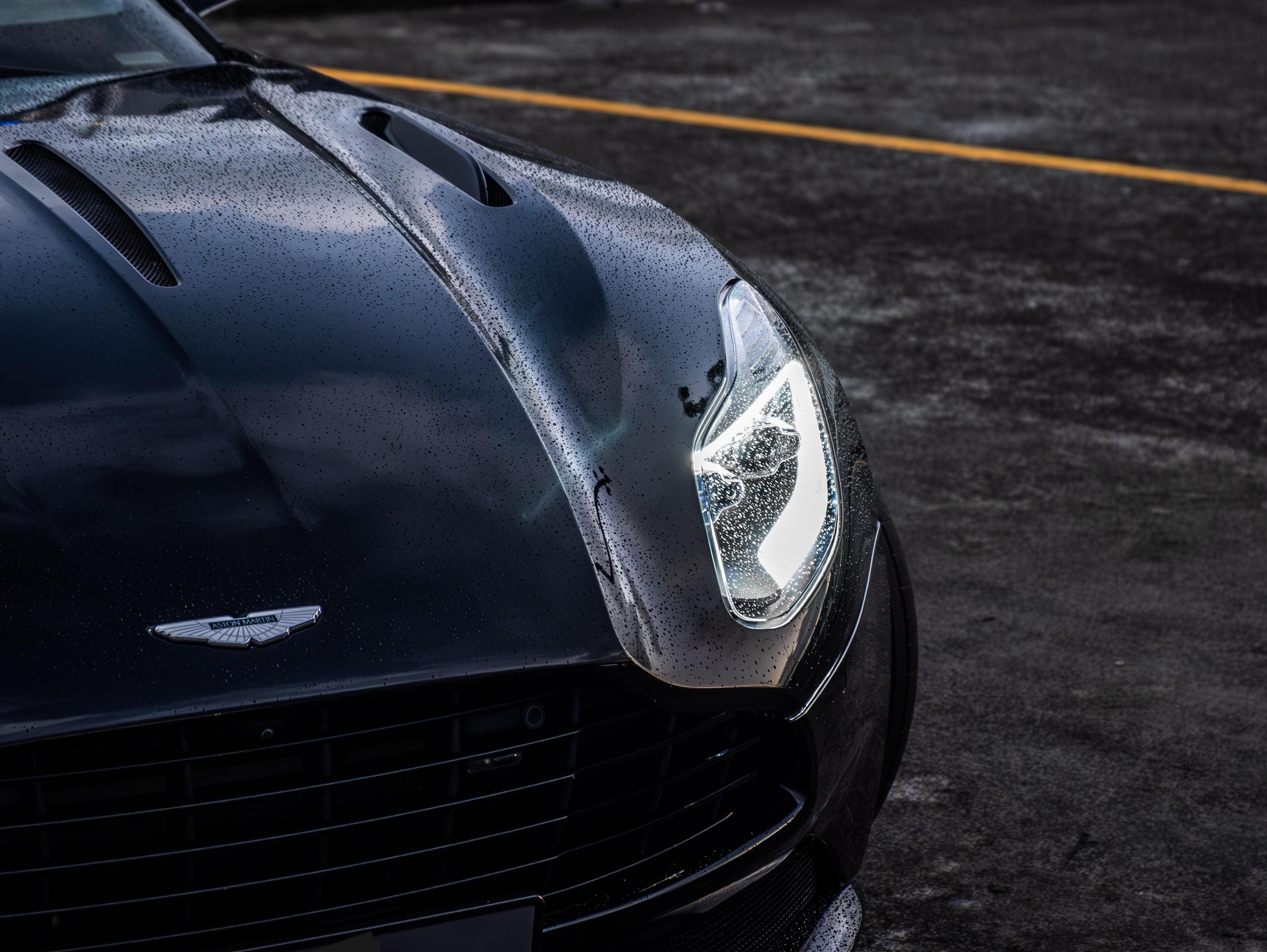 二手阿斯顿·马丁 DB11 黑色/红色 2019款 4.0T V8 Coupe