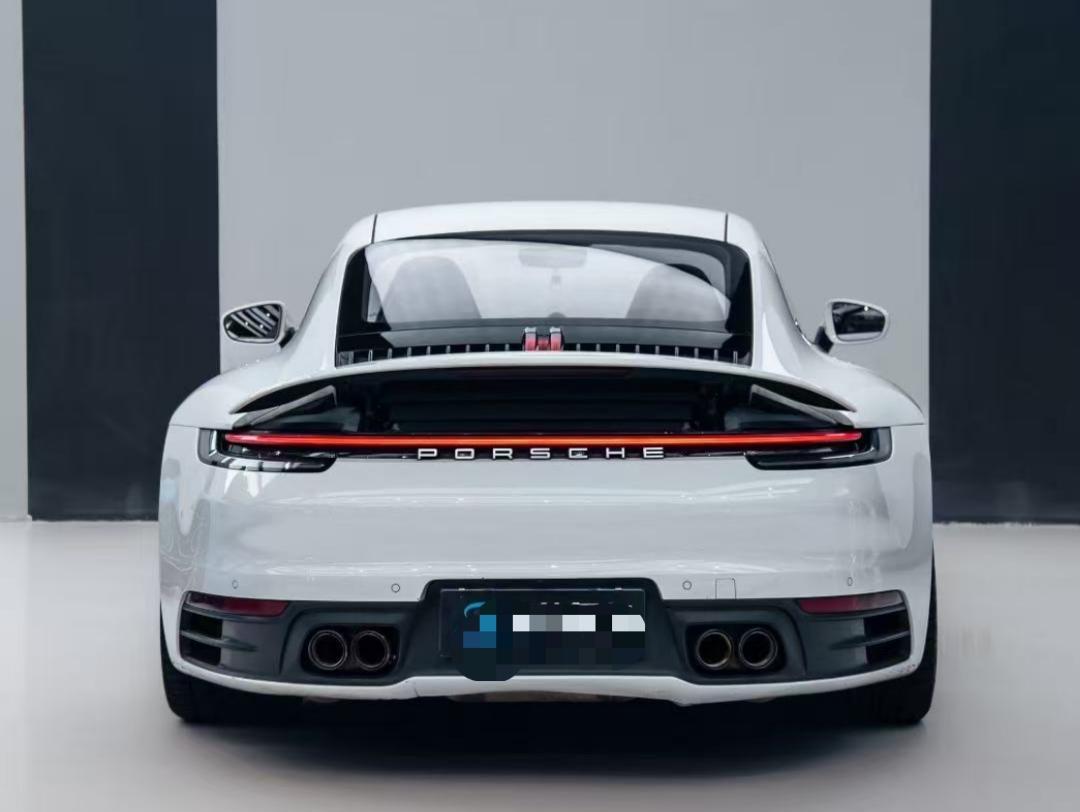 二手保时捷 911 白色/红色 2020款 Carrera 3.0T