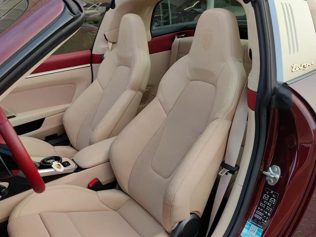二手保时捷 911 红色/米色 2020款Targa 4S 3.0T Heritage Desian 特别版