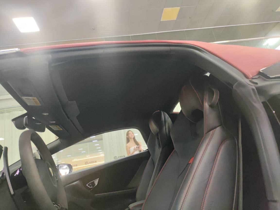 二手兰博基尼 Huracán 黑色/黑色 2020款 Huracán EVO RWD Spyder