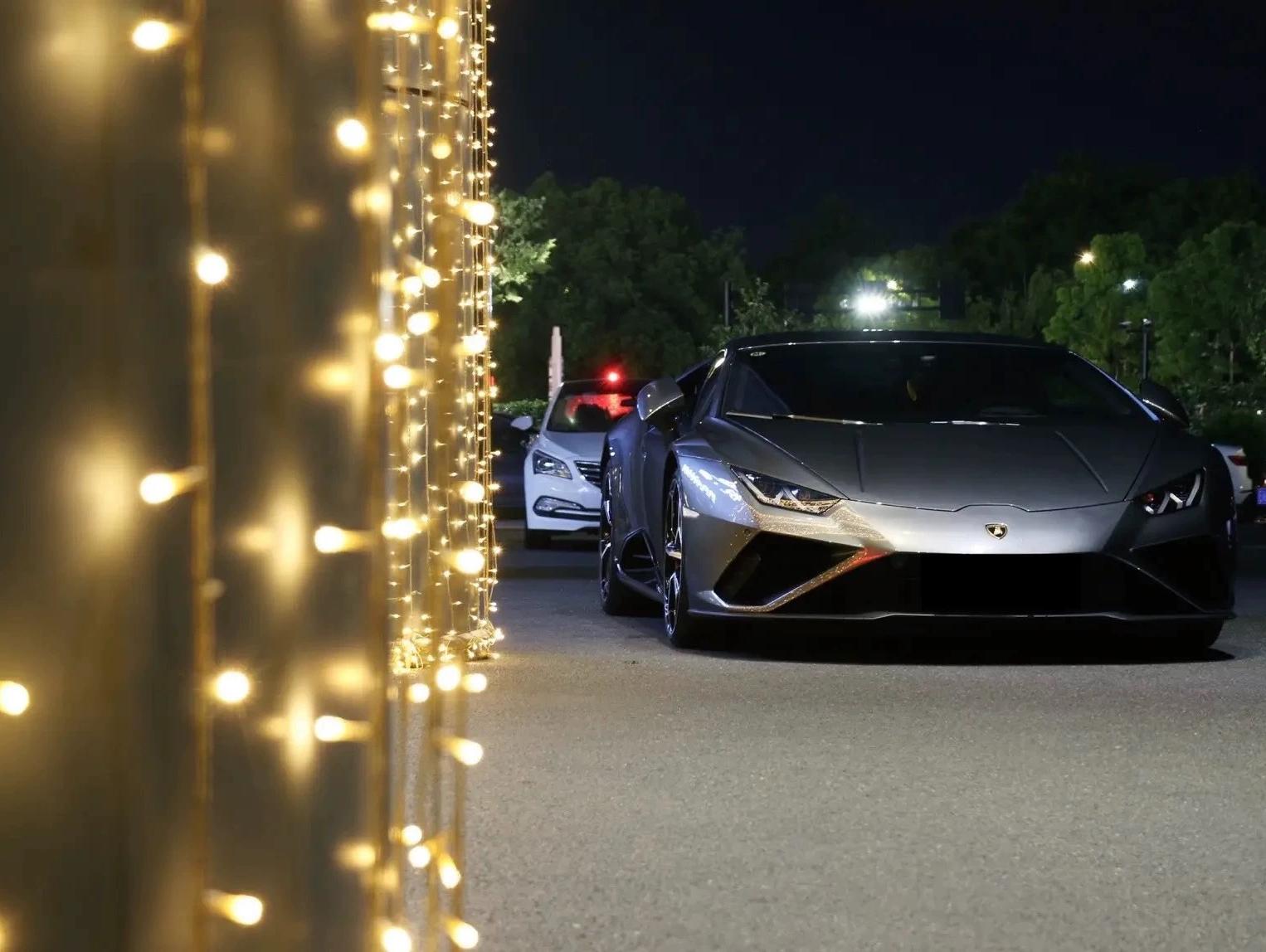 二手兰博基尼 Huracán 银灰色/红色 2020款 Huracán EVO RWD
