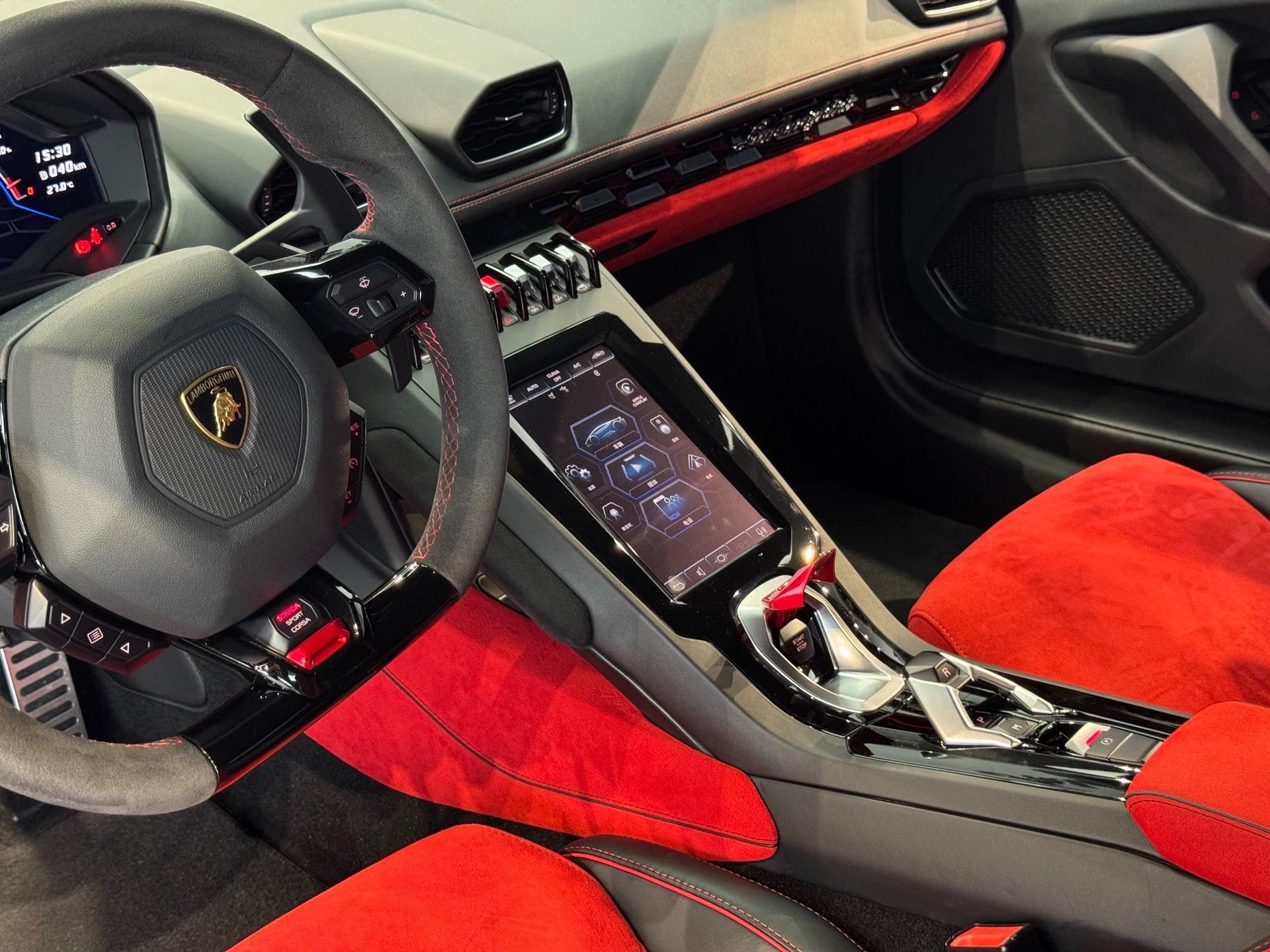 二手兰博基尼 Huracán 银灰色/红色 2020款 Huracán EVO RWD
