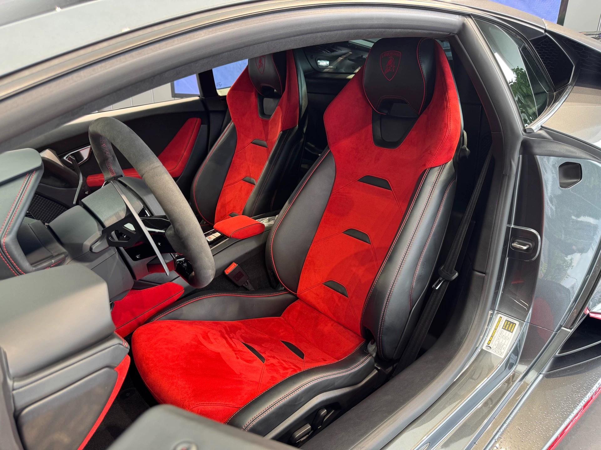 二手兰博基尼 Huracán 银灰色/红色 2020款 Huracán EVO RWD