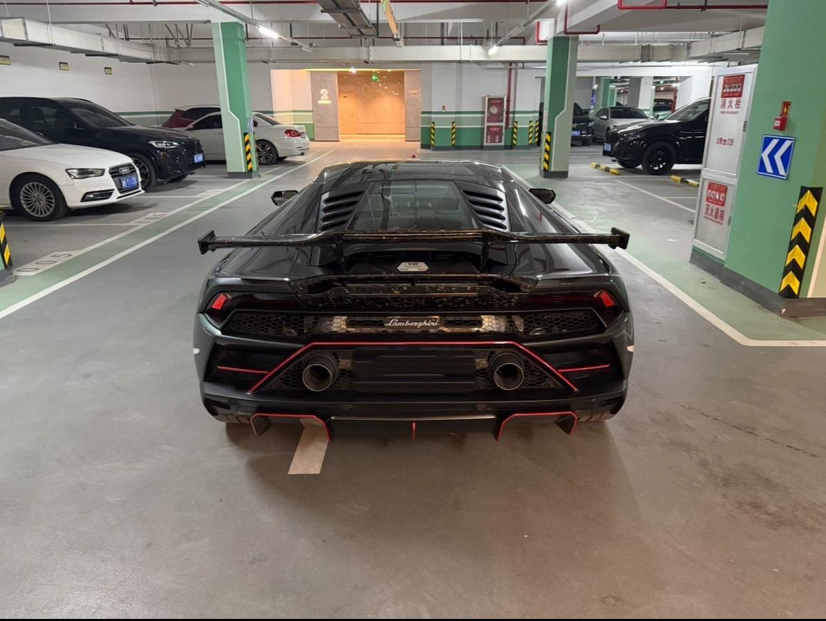 二手兰博基尼 Huracán 银灰色/红色 2020款 Huracán EVO RWD