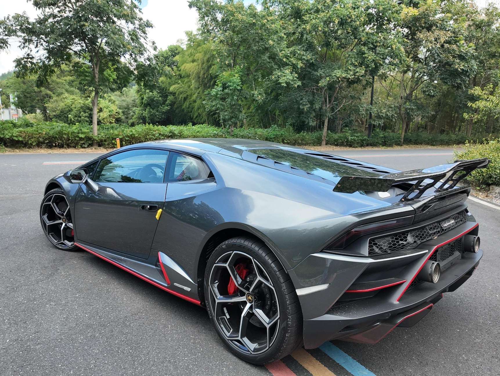 二手兰博基尼 Huracán 银灰色/红色 2020款 Huracán EVO RWD