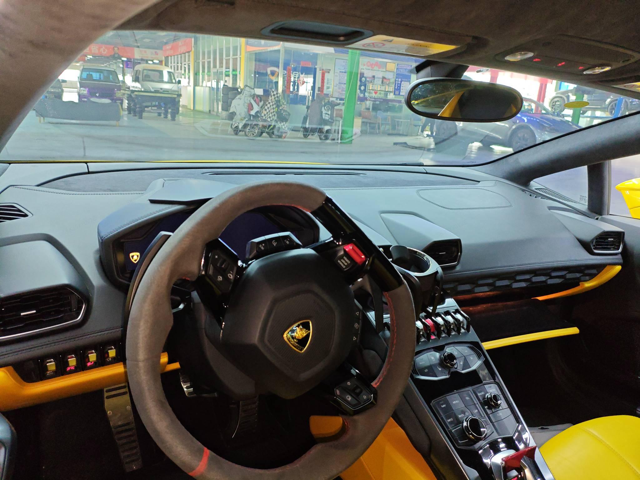 二手兰博基尼 Huracán 黄色/黄色 2016款 Huracán LP580-2