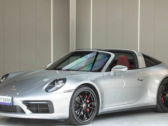 二手保时捷 911 银色/红色  2022款 Targa 4 3.0T