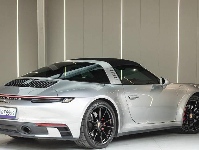 二手保时捷 911 银色/红色  2022款 Targa 4 3.0T