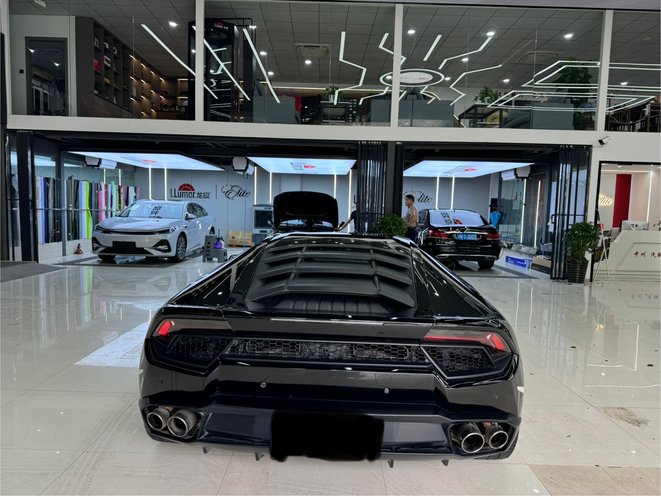 二手兰博基尼 Huracán 黑色/黑色 2016款 Huracán LP580-2