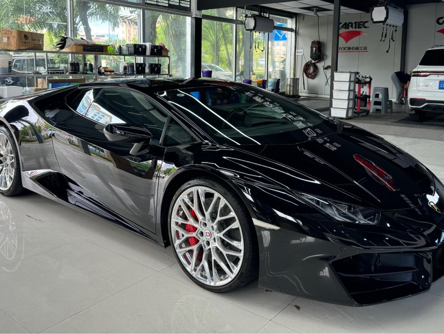 二手兰博基尼 Huracán 黑色/黑色 2016款 Huracán LP580-2