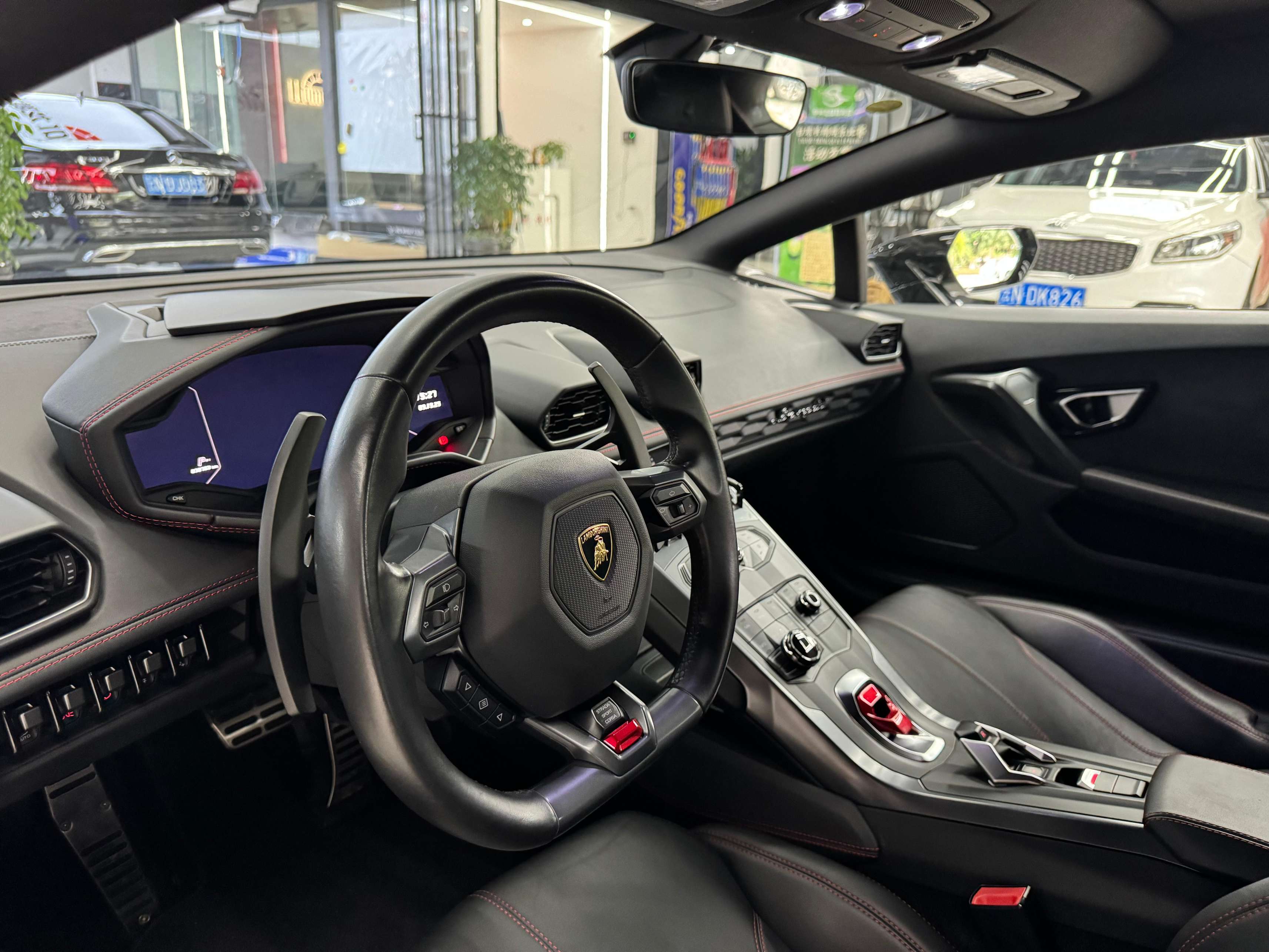 二手兰博基尼 Huracán 黑色/黑色 2016款 Huracán LP580-2