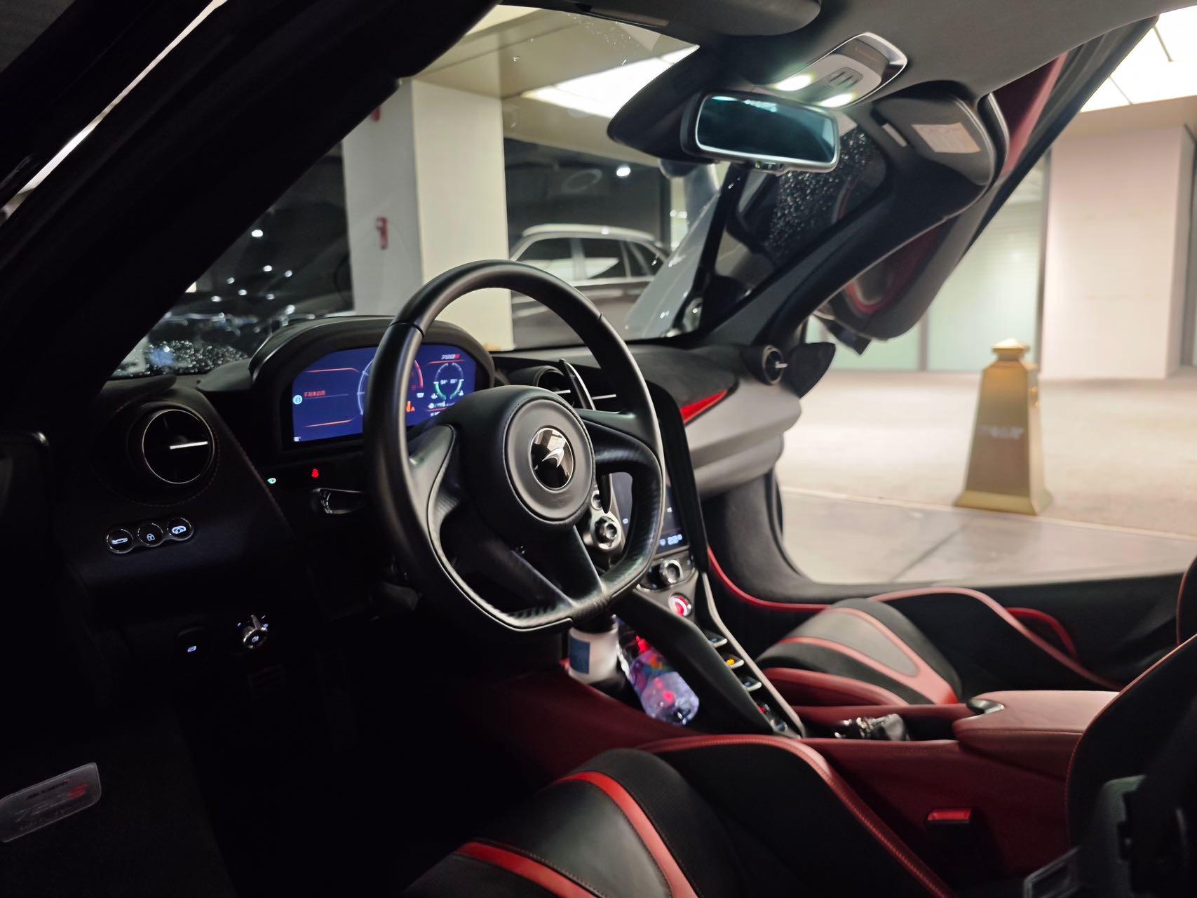 二手迈凯伦 720S 冰川白/黑红 2019款 4.0T Coupe