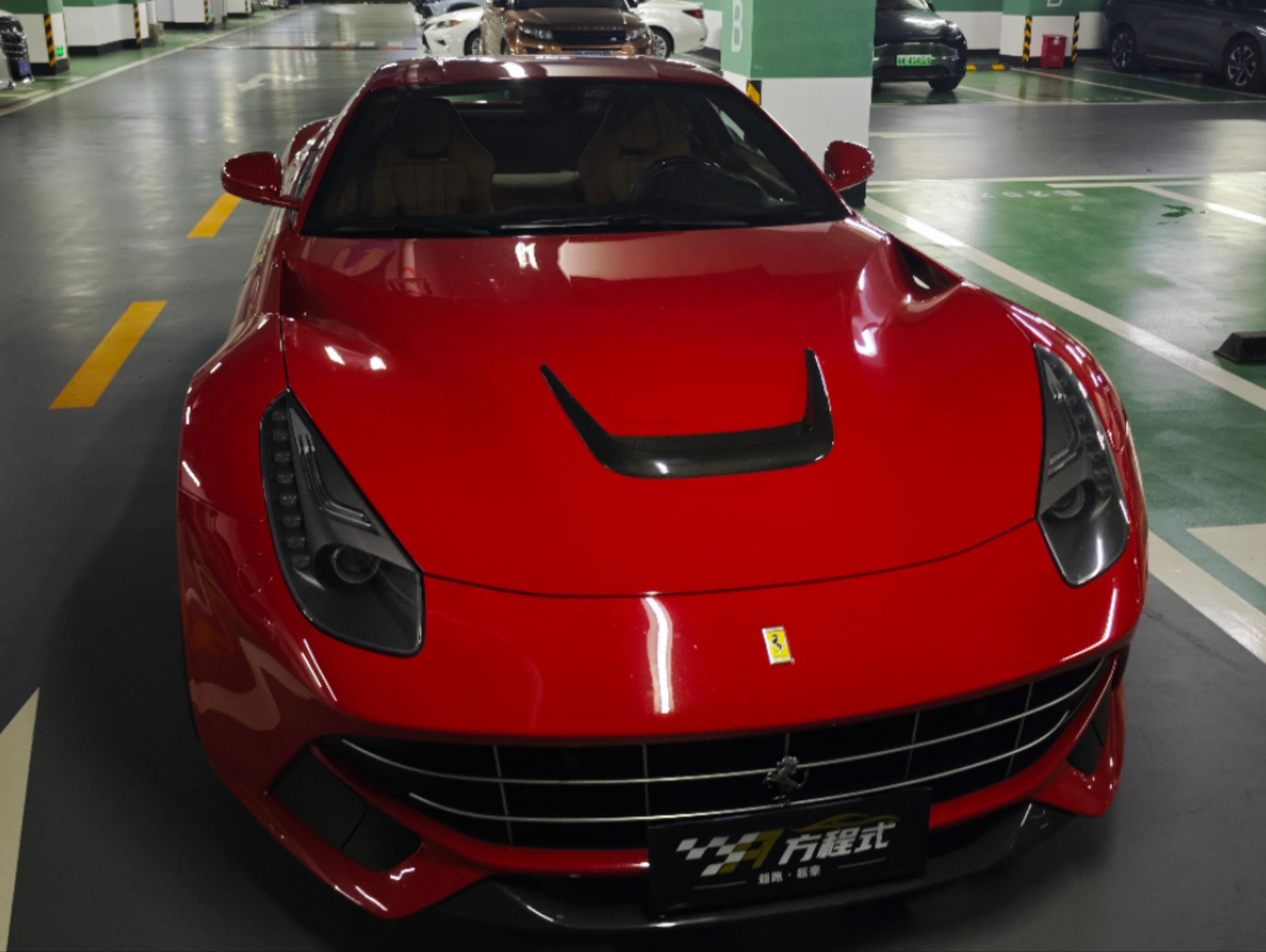 二手法拉利 F12berlinetta  红色/棕色 2013款 6.3L 标准型