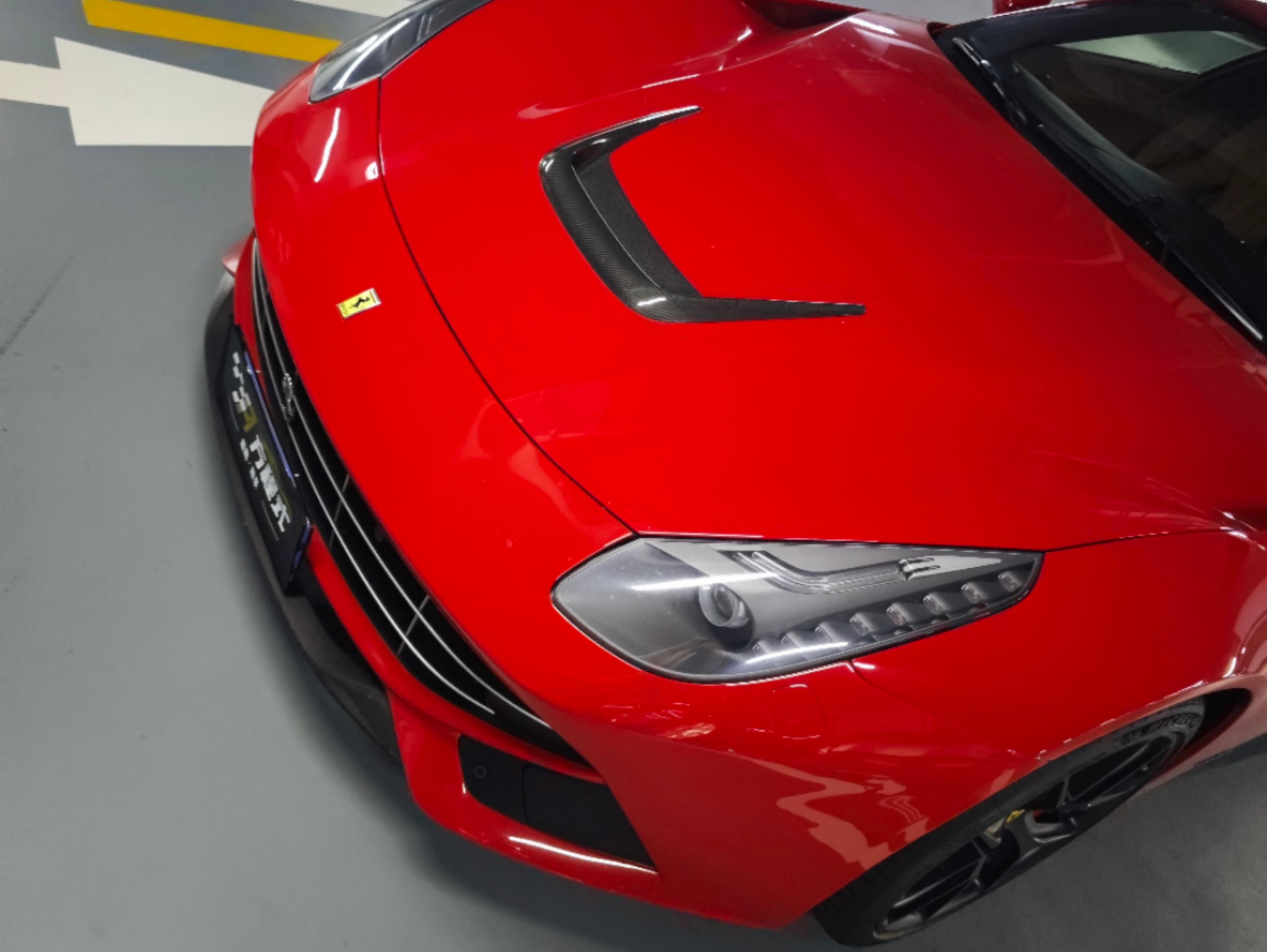 二手法拉利 F12berlinetta  红色/棕色 2013款 6.3L 标准型