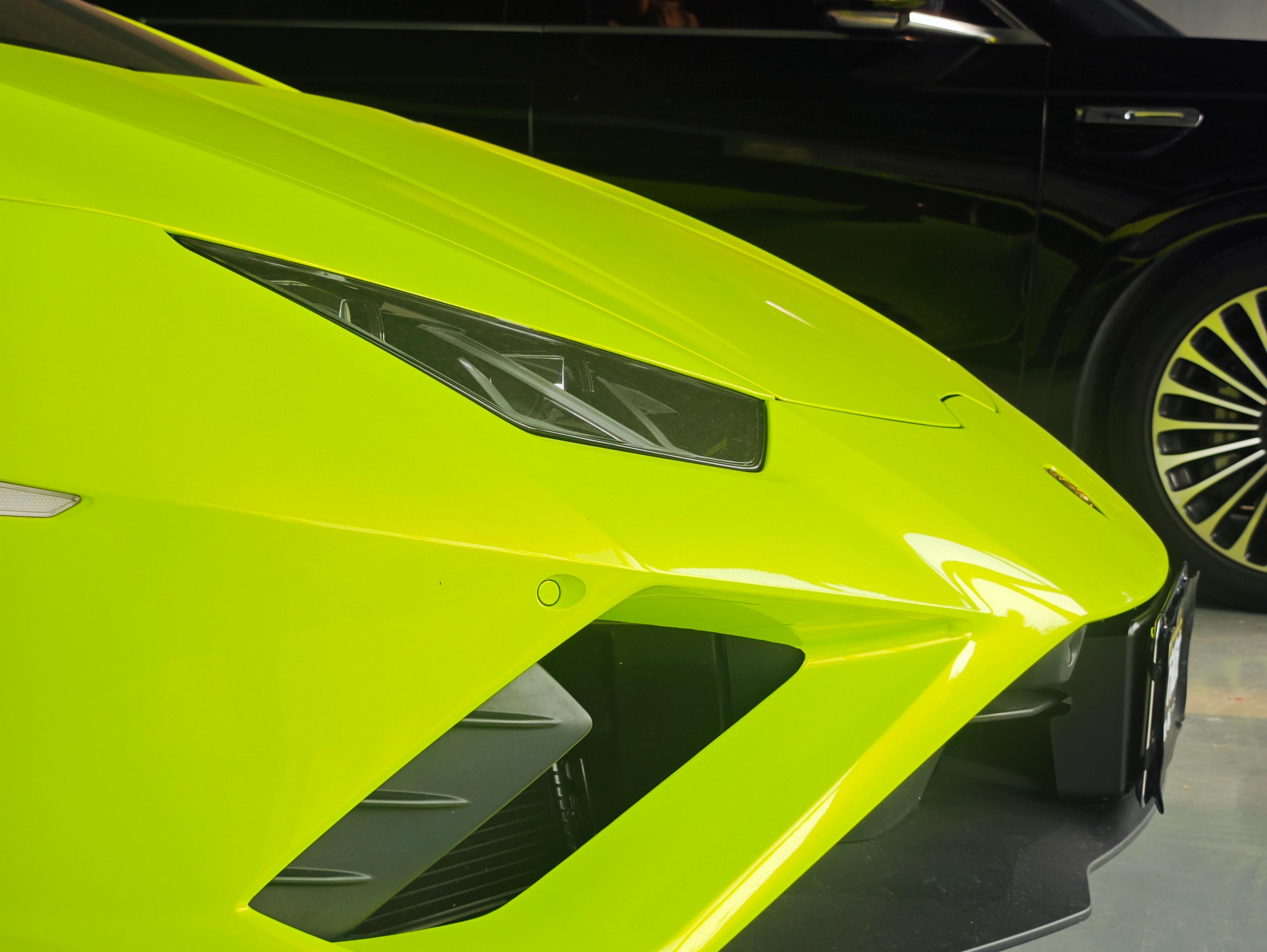 二手兰博基尼 Huracán 战斗灰/黑/红双拼 2020款 Huracán EVO RWD