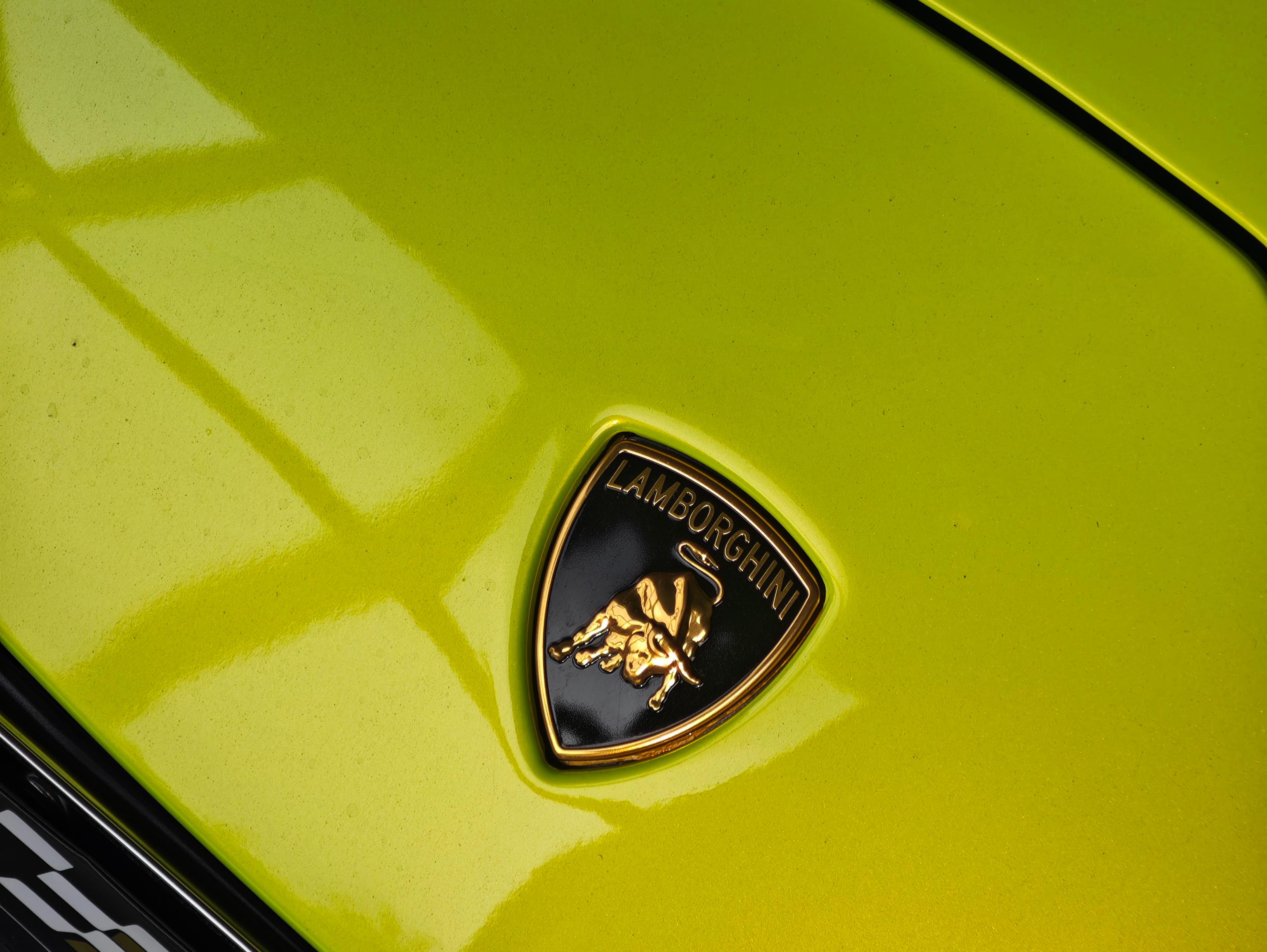 二手兰博基尼 Huracán 战斗灰/黑/红双拼 2020款 Huracán EVO RWD