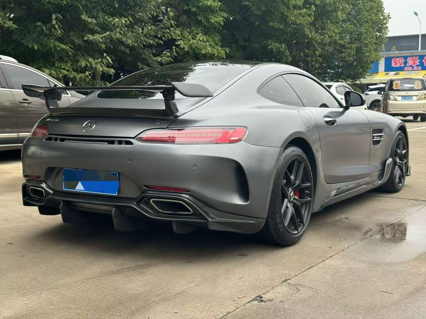 二手奔驰 AMG GT 银灰色/红色 2017款