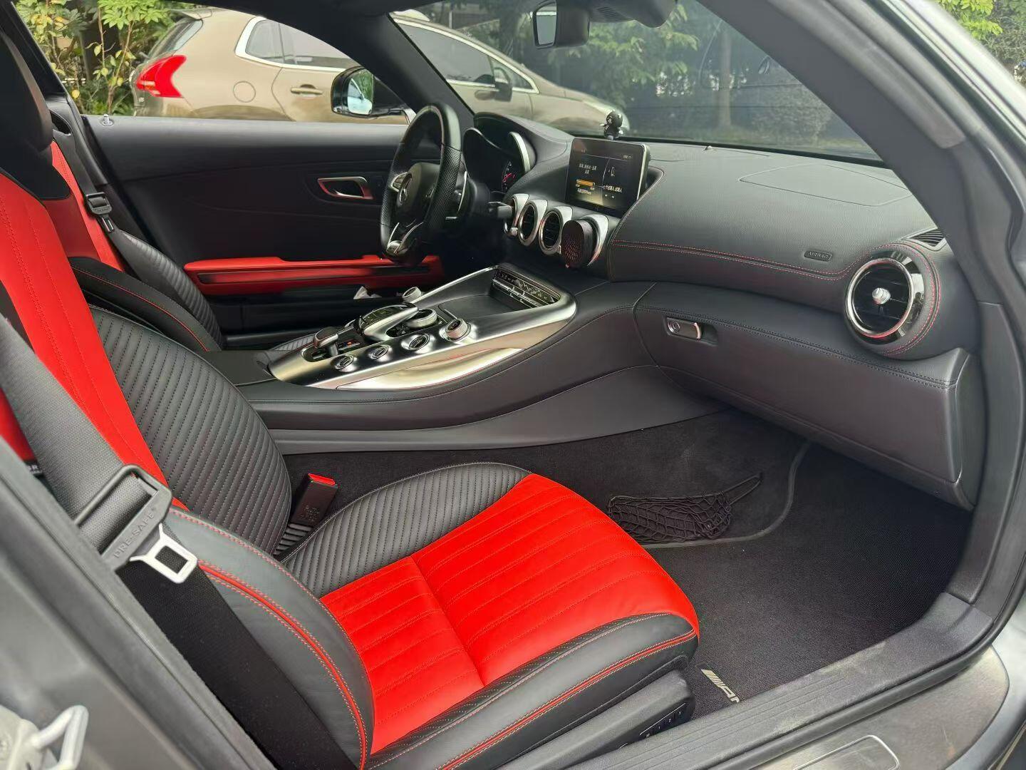 二手奔驰 AMG GT 银灰色/红色 2017款