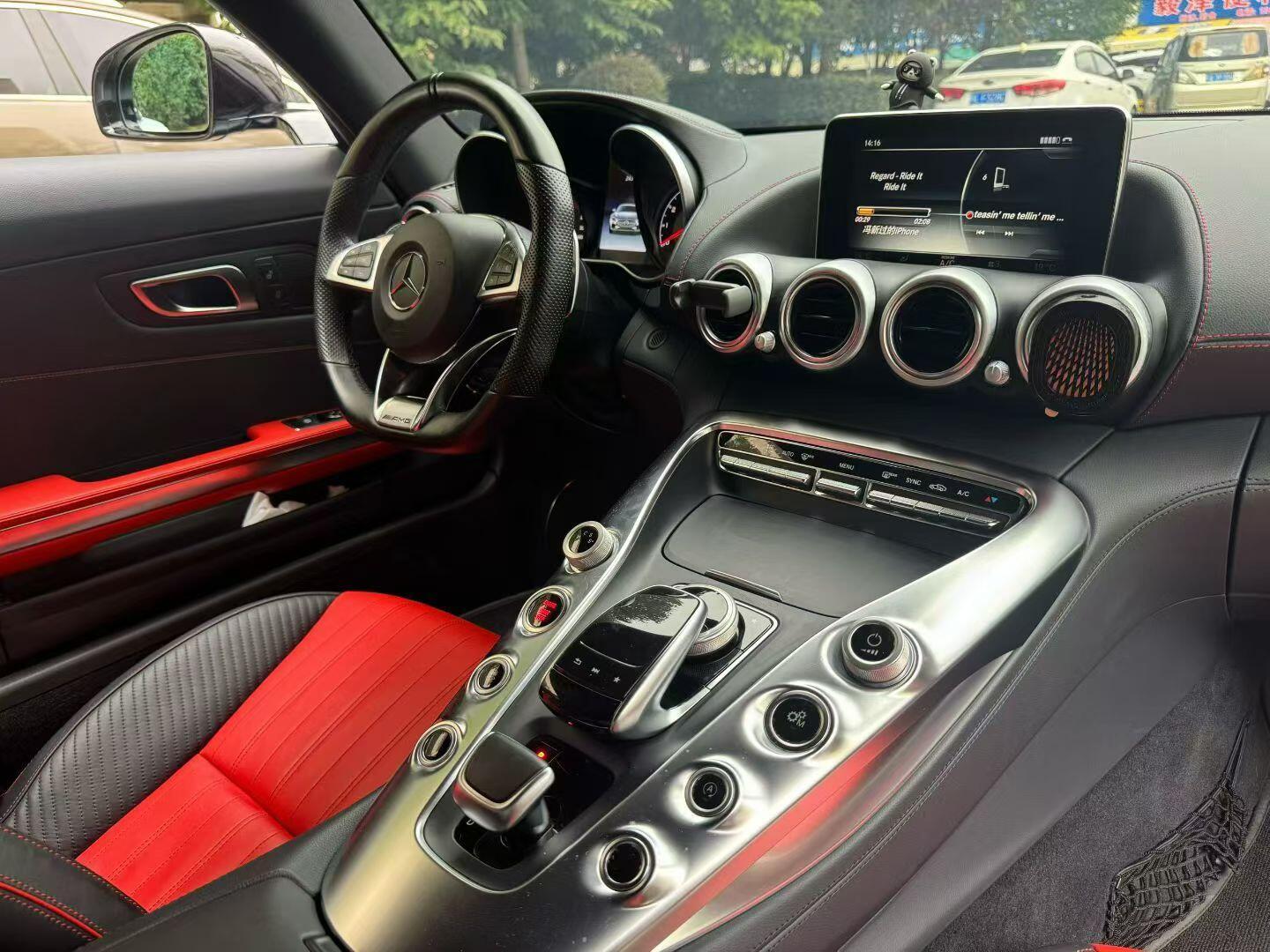 二手奔驰 AMG GT 银灰色/红色 2017款