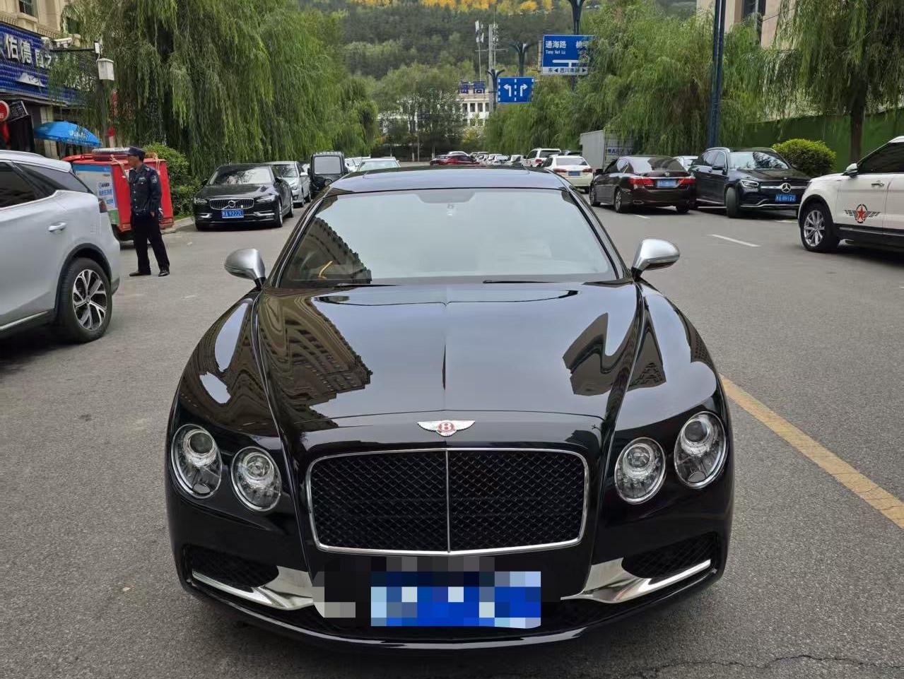 二手宾利 飞驰 白色/白色 2017款 4.0T V8 S 标准版