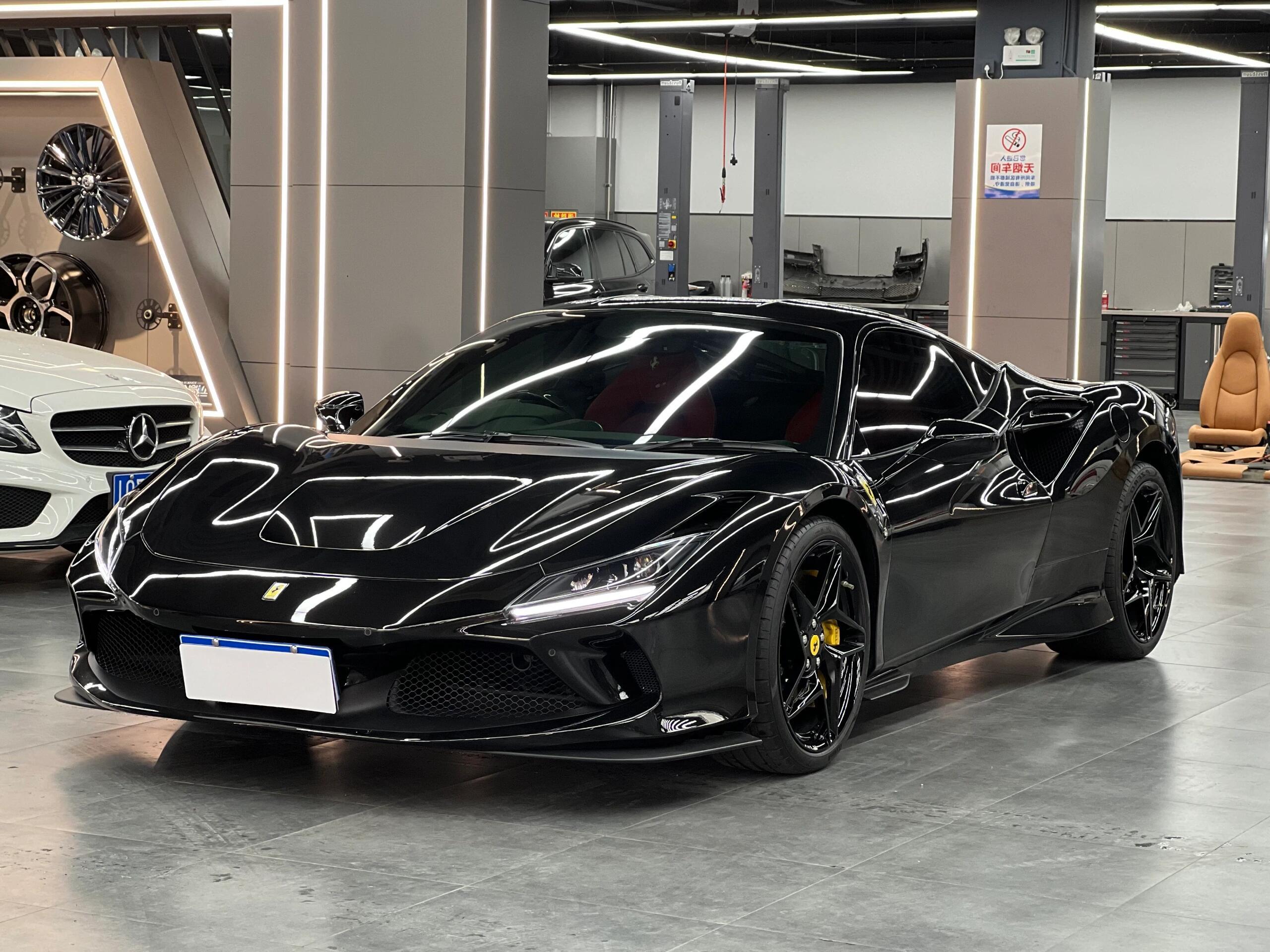 二手法拉利 F8 黑色/红色 2019款 Tributo 3.9T V8