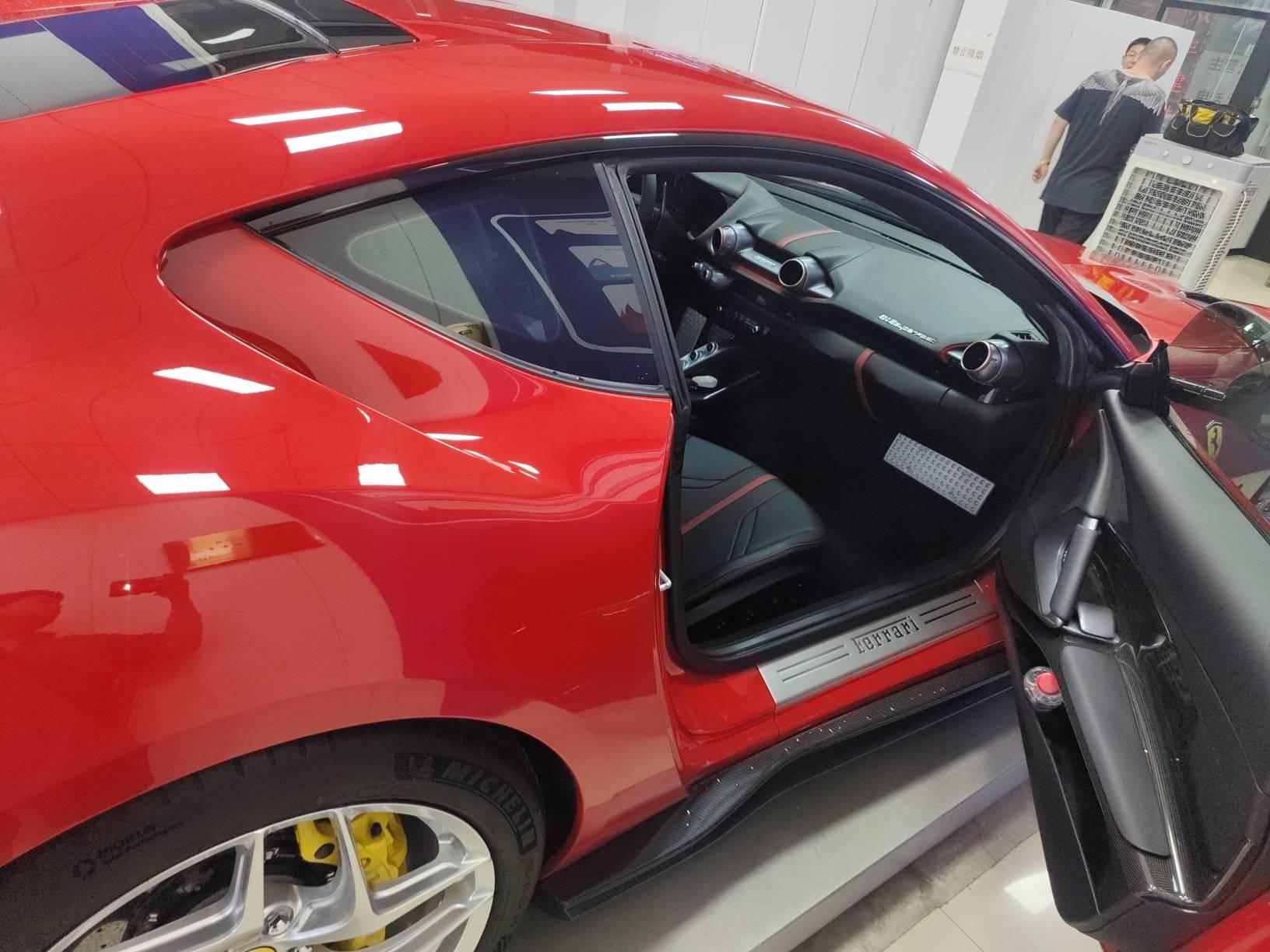 二手法拉利 812 红色/黑色 2017款 6.5L Superfast