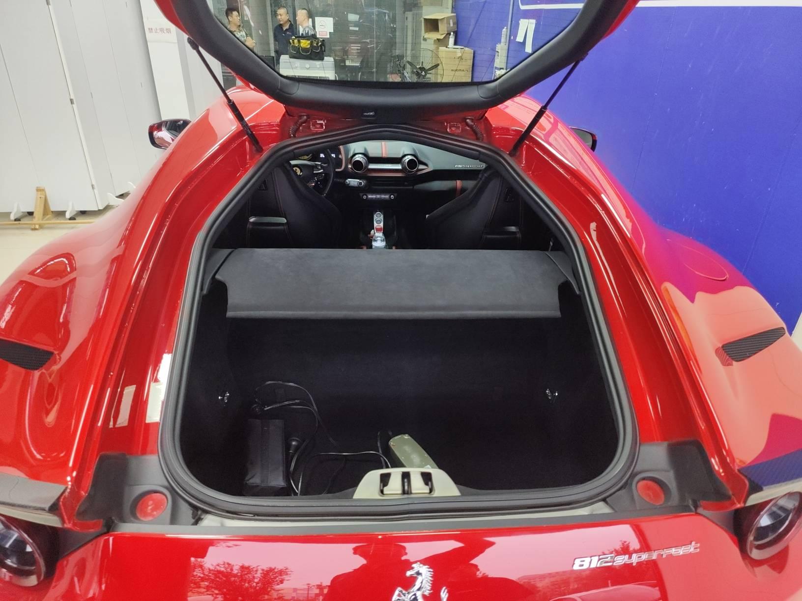 二手法拉利 812 红色/黑色 2017款 6.5L Superfast