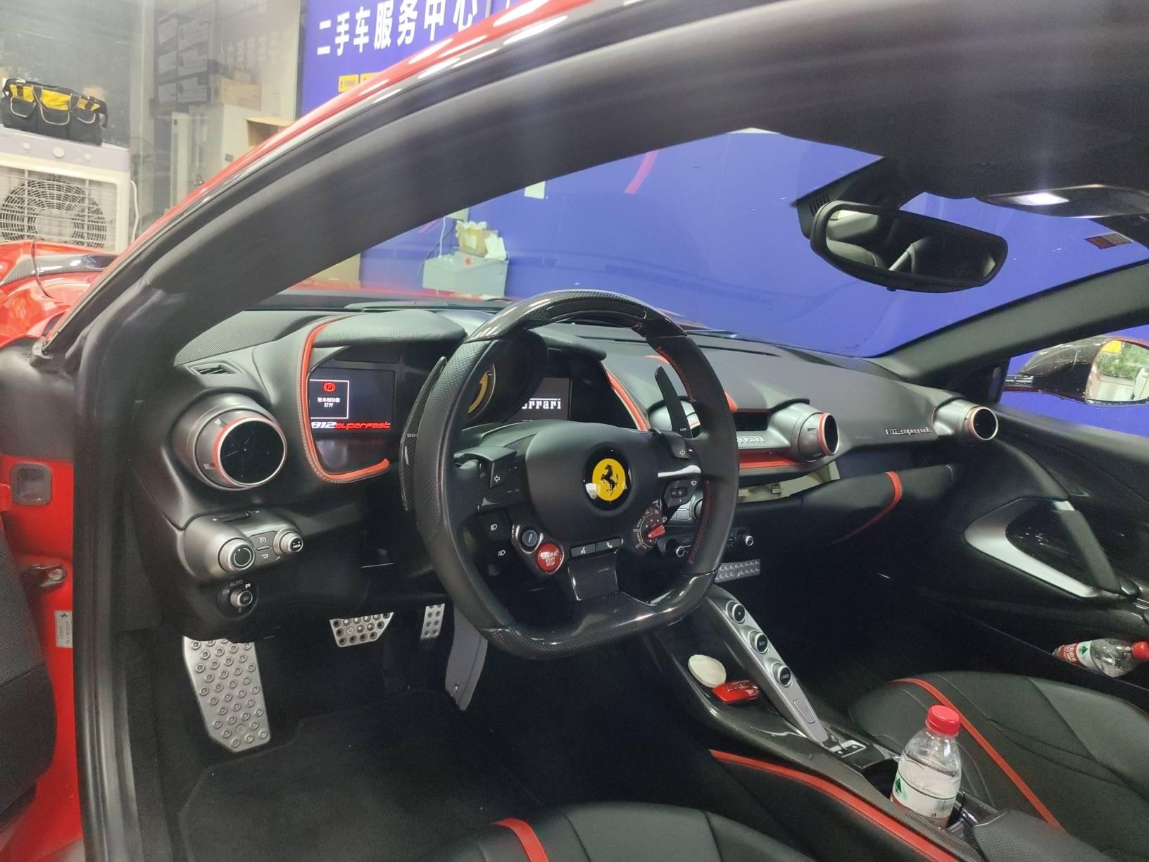 二手法拉利 812 红色/黑色 2017款 6.5L Superfast
