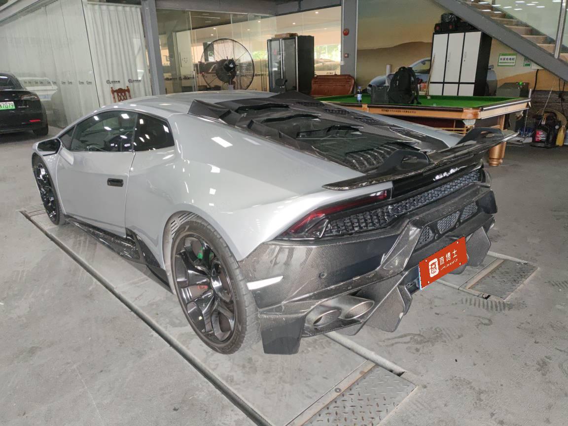 二手兰博基尼 Huracán 银灰色/黑色 2016款 Huracán RWD Coupe
