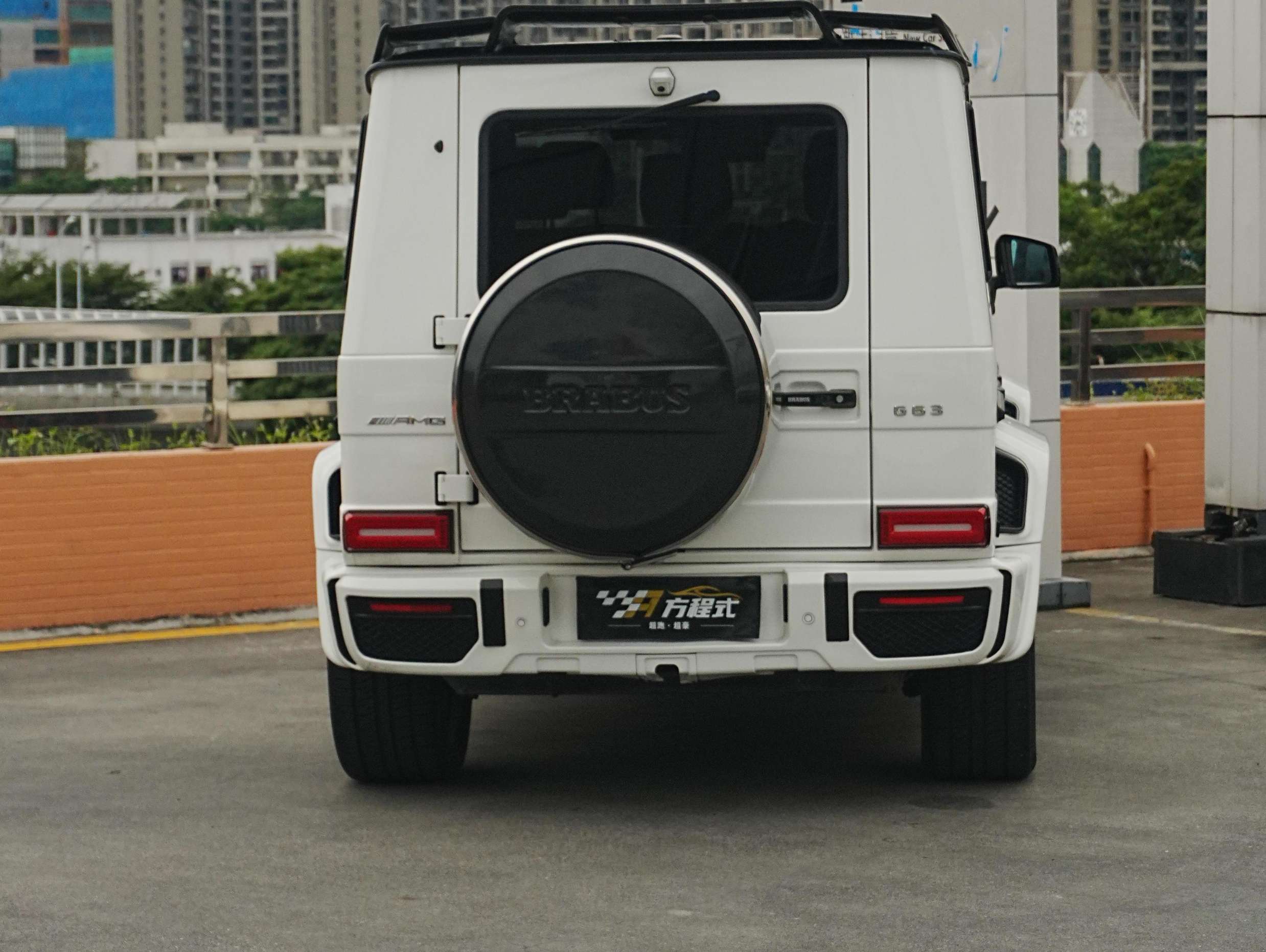 二手奔驰 G级AMG 白色/黑红 2018款 AMG G 63 典藏版