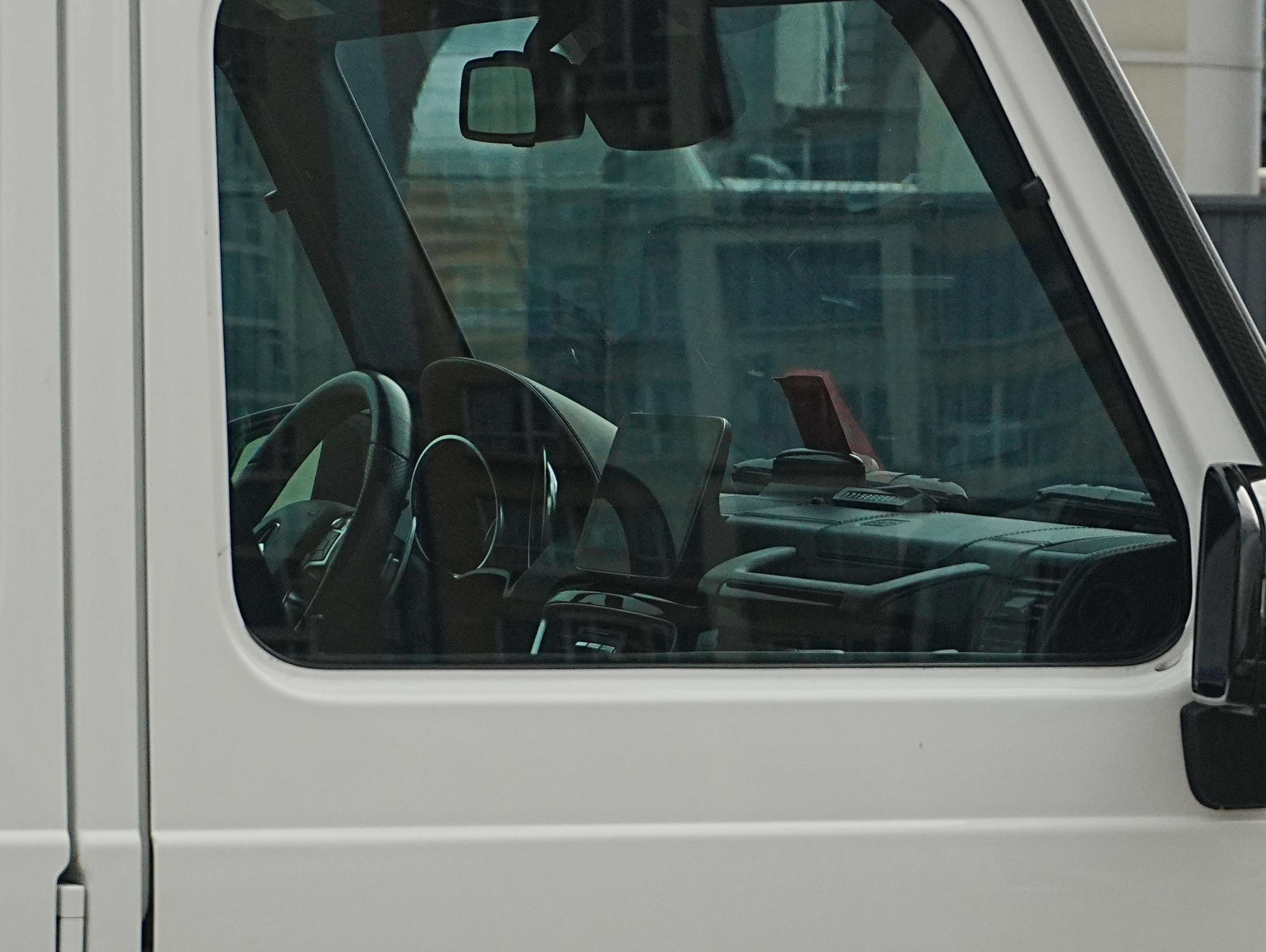 二手奔驰 G级AMG 白色/黑红 2018款 AMG G 63 典藏版