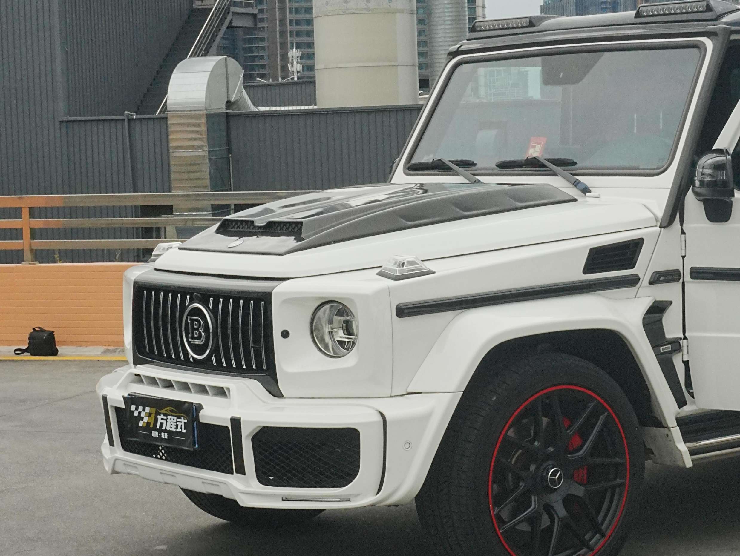 二手奔驰 G级AMG 白色/黑红 2018款 AMG G 63 典藏版