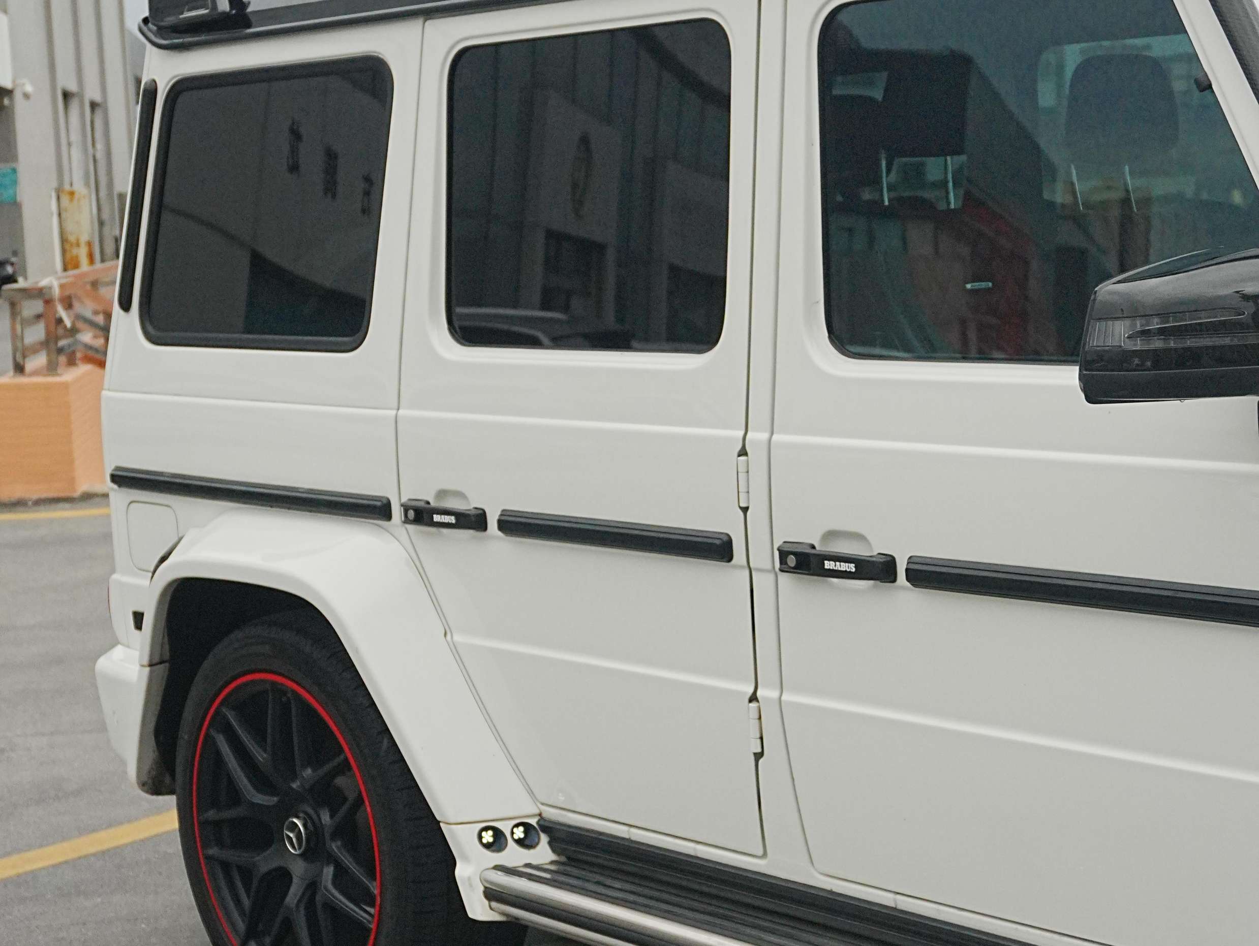 二手奔驰 G级AMG 白色/黑红 2018款 AMG G 63 典藏版