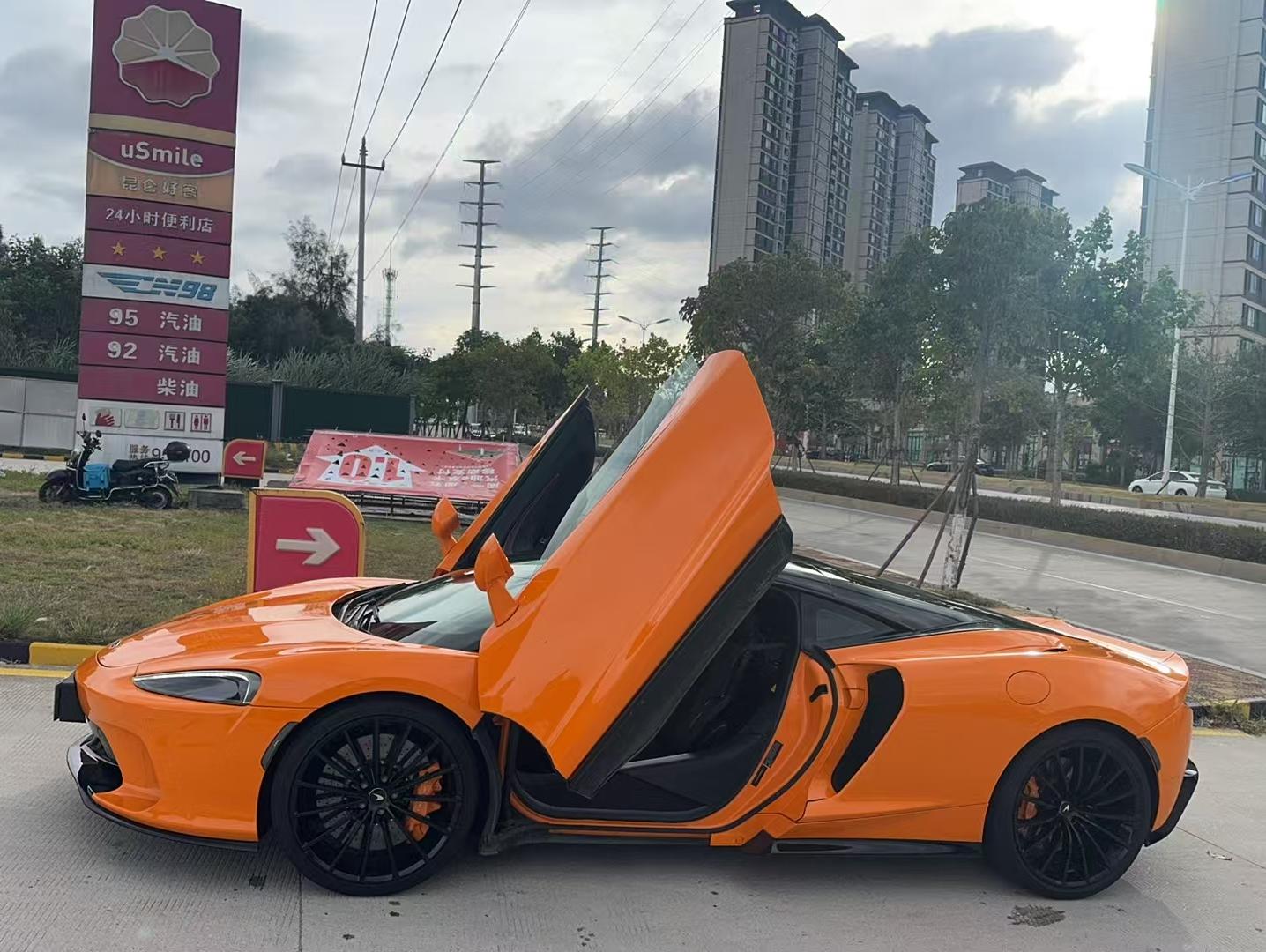 二手迈凯伦 迈凯伦GT 黄色/黑色 2022款 4.0T 先锋版