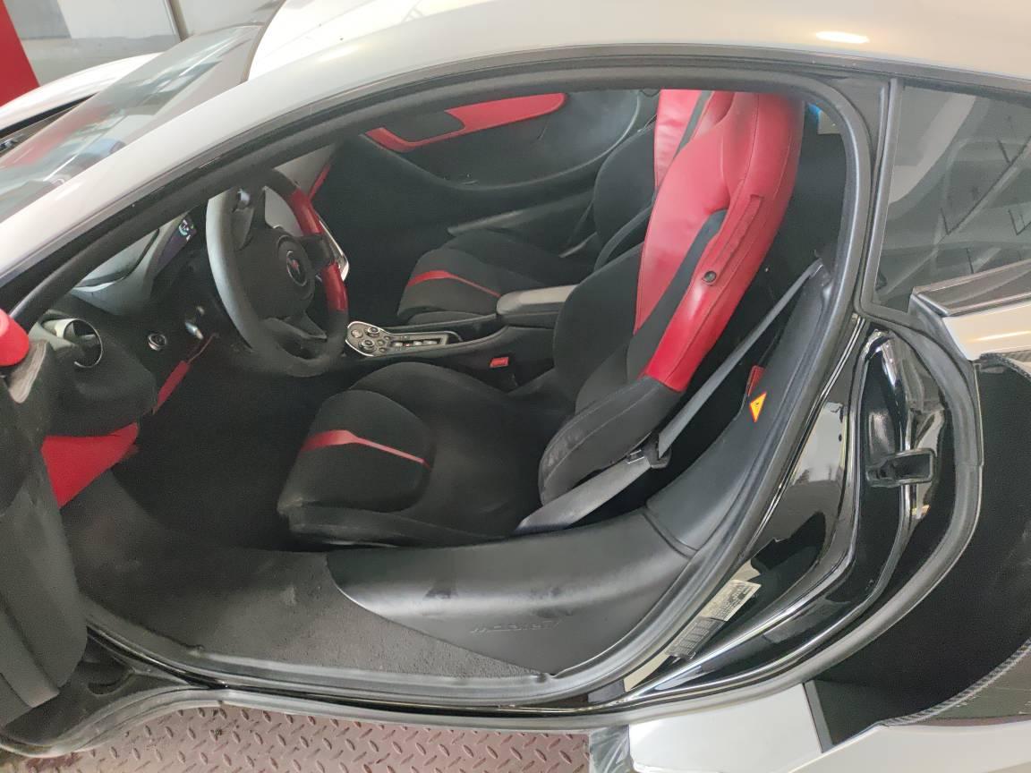 二手迈凯伦 570S 黑色/灰色 2015款 570S 3.8T Coupe