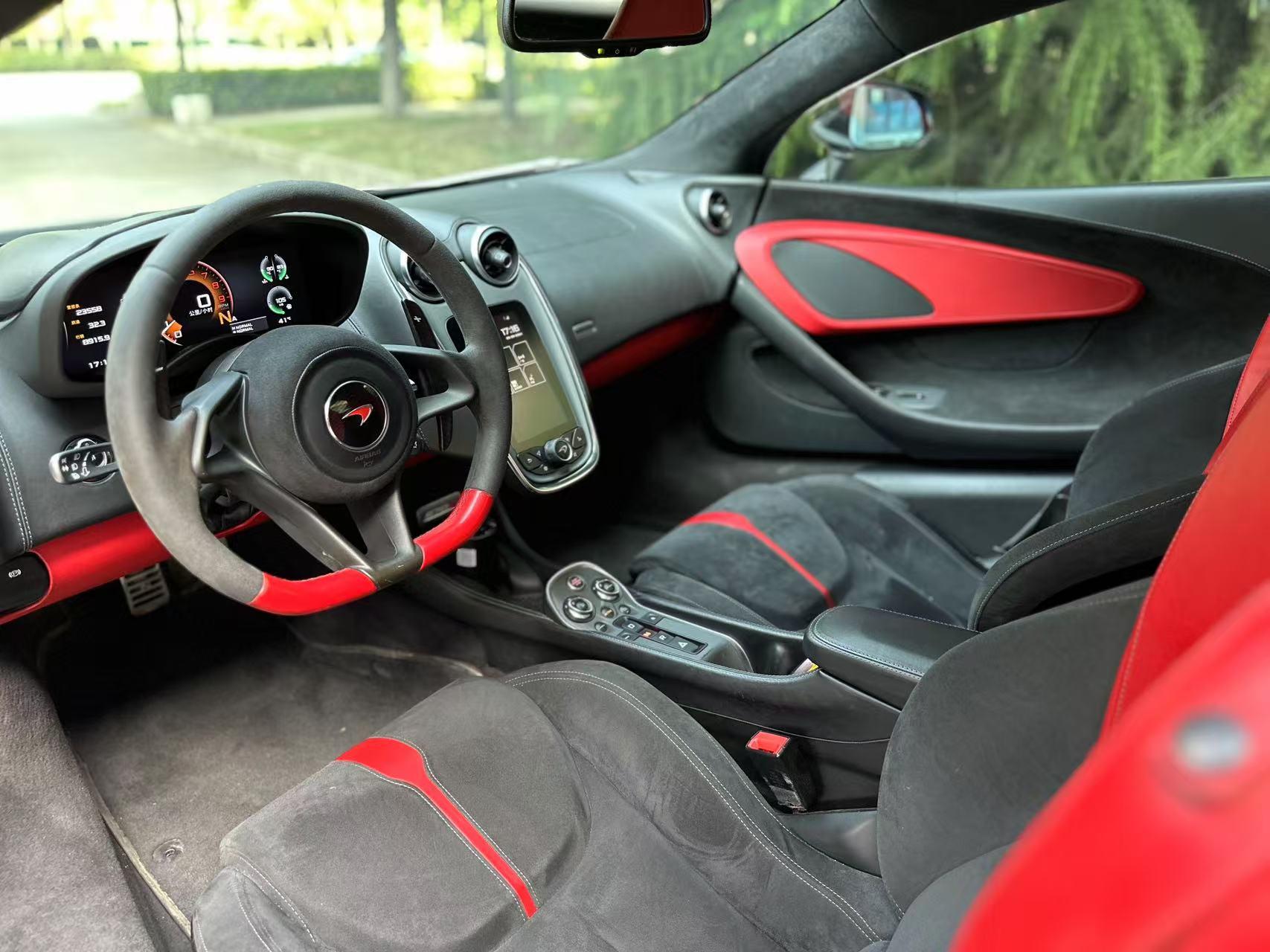 二手迈凯伦 570S 黑色/灰色 2015款 570S 3.8T Coupe