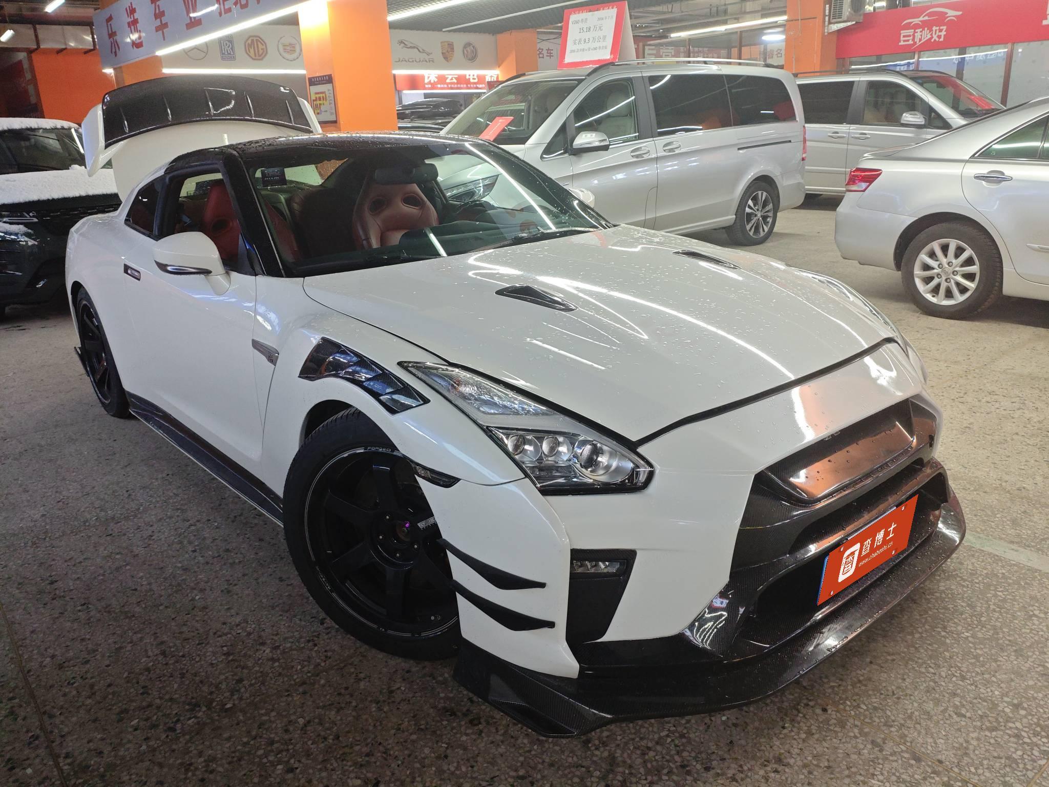 二手日产 GT-R 白色/红色 2015款 3.8T