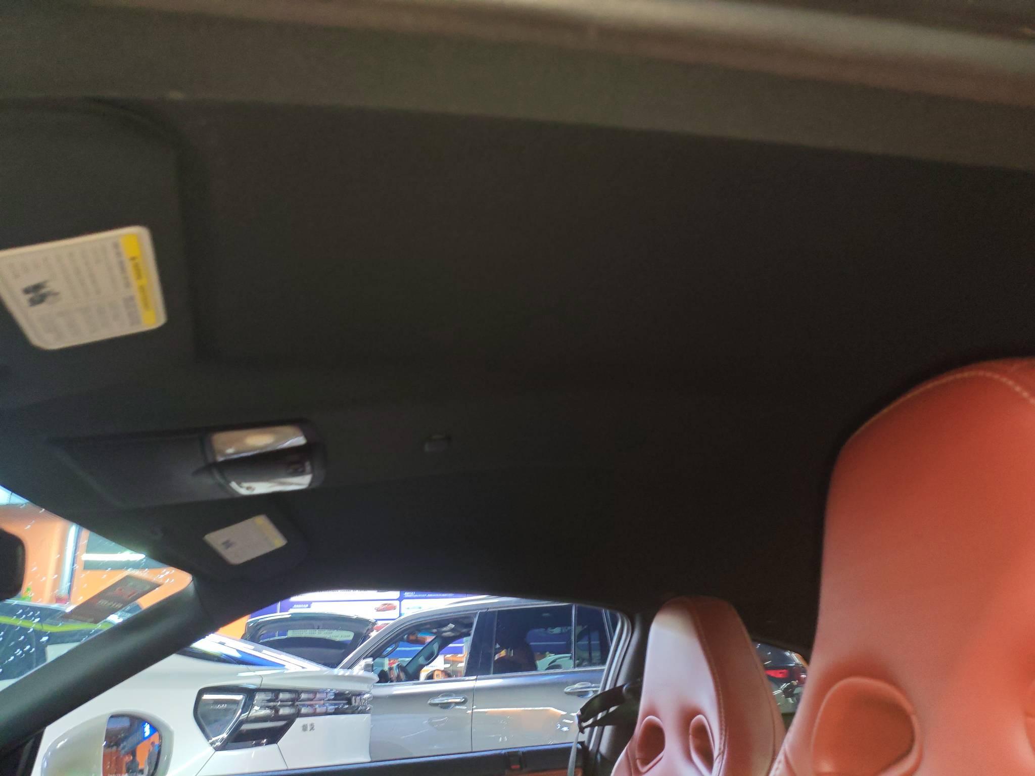 二手日产 GT-R 白色/红色 2015款 3.8T