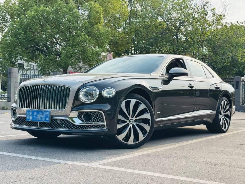 二手宾利 飞驰 金黑/米色 2022款 4.0T V8 Mulliner