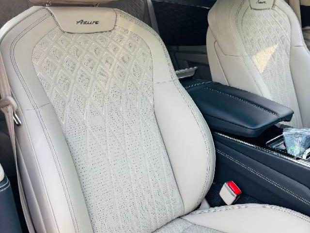 二手宾利 飞驰 金黑/米色 2022款 4.0T V8 Mulliner