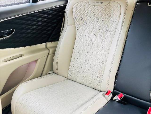 二手宾利 飞驰 金黑/米色 2022款 4.0T V8 Mulliner