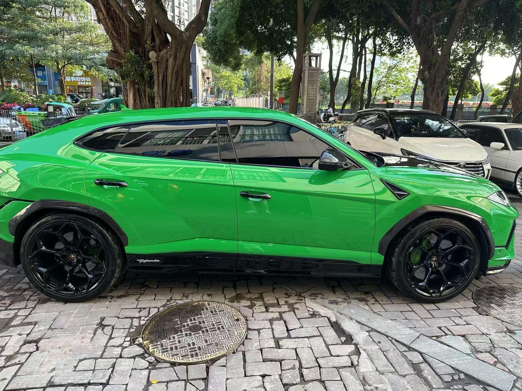 二手兰博基尼 Urus 绿色/黑色 2022款 4.0T V8 Performante