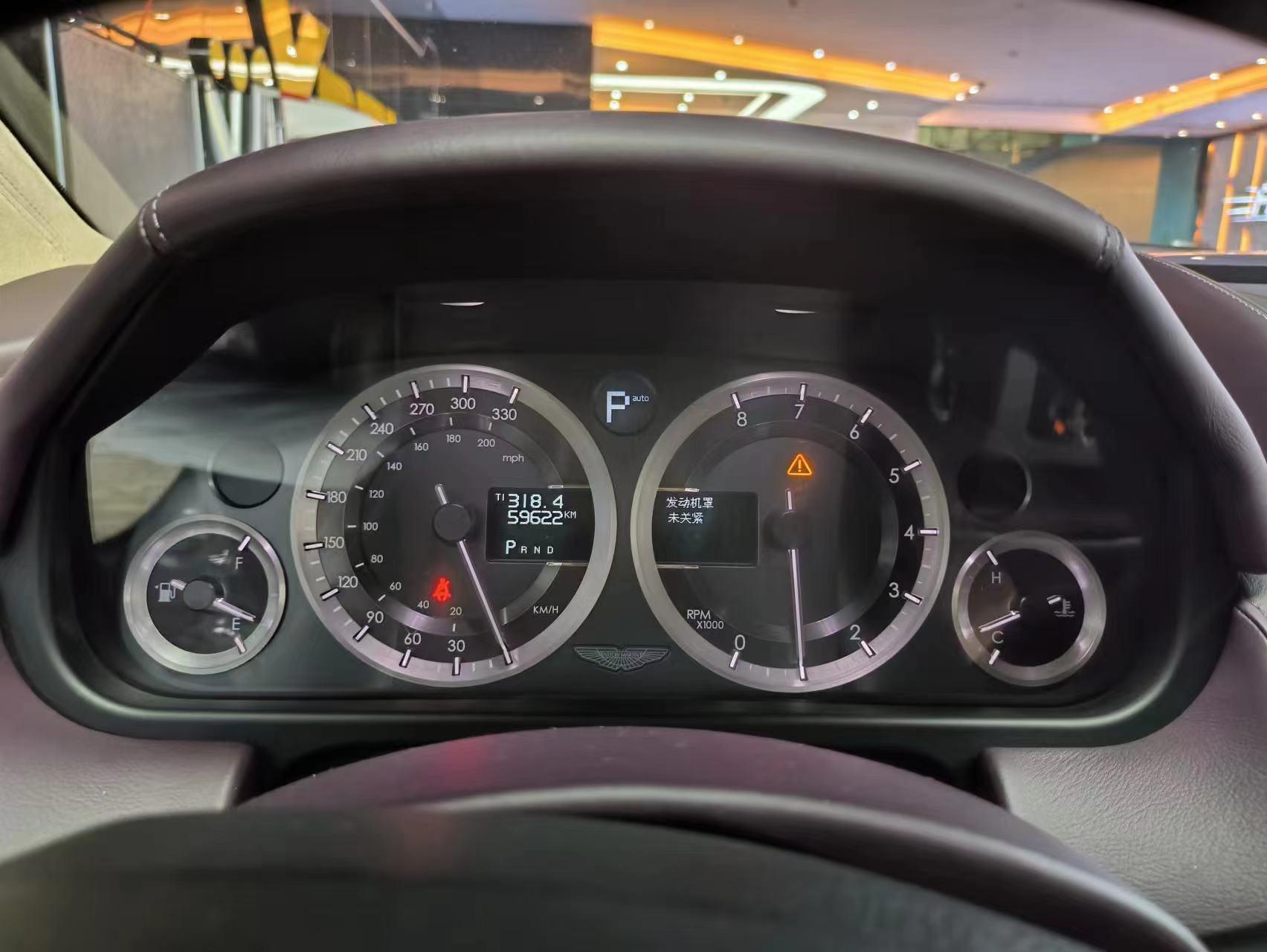 二手阿斯顿·马丁 Rapide 银色/紫色  2013款 6.0L S