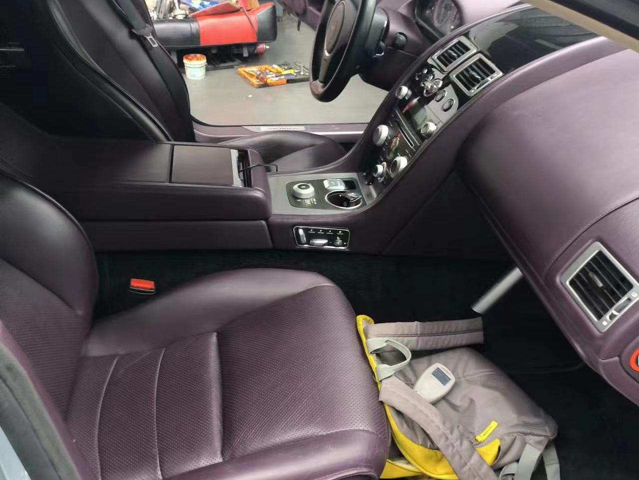 二手阿斯顿·马丁 Rapide 银色/紫色  2013款 6.0L S