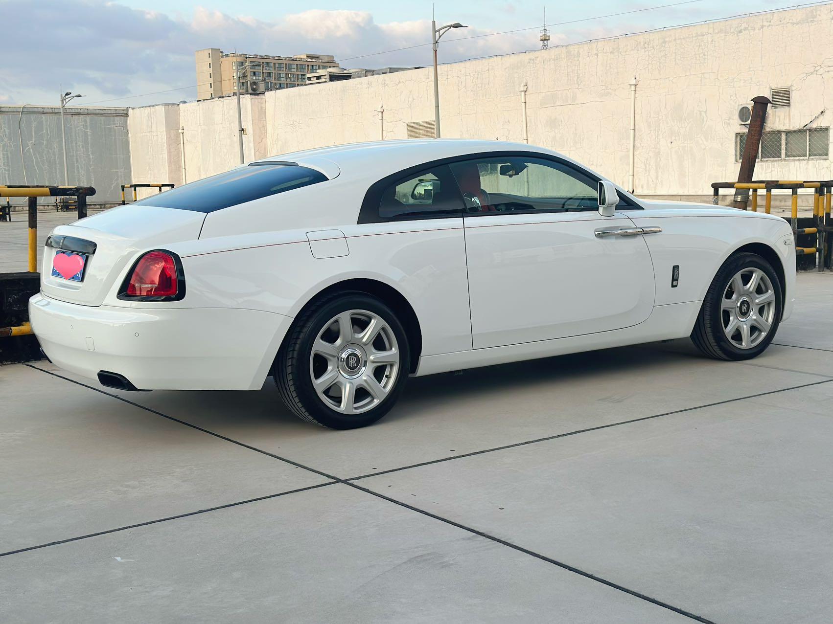 二手劳斯莱斯 魅影 白色/红色 2018款 6.6T 标准型