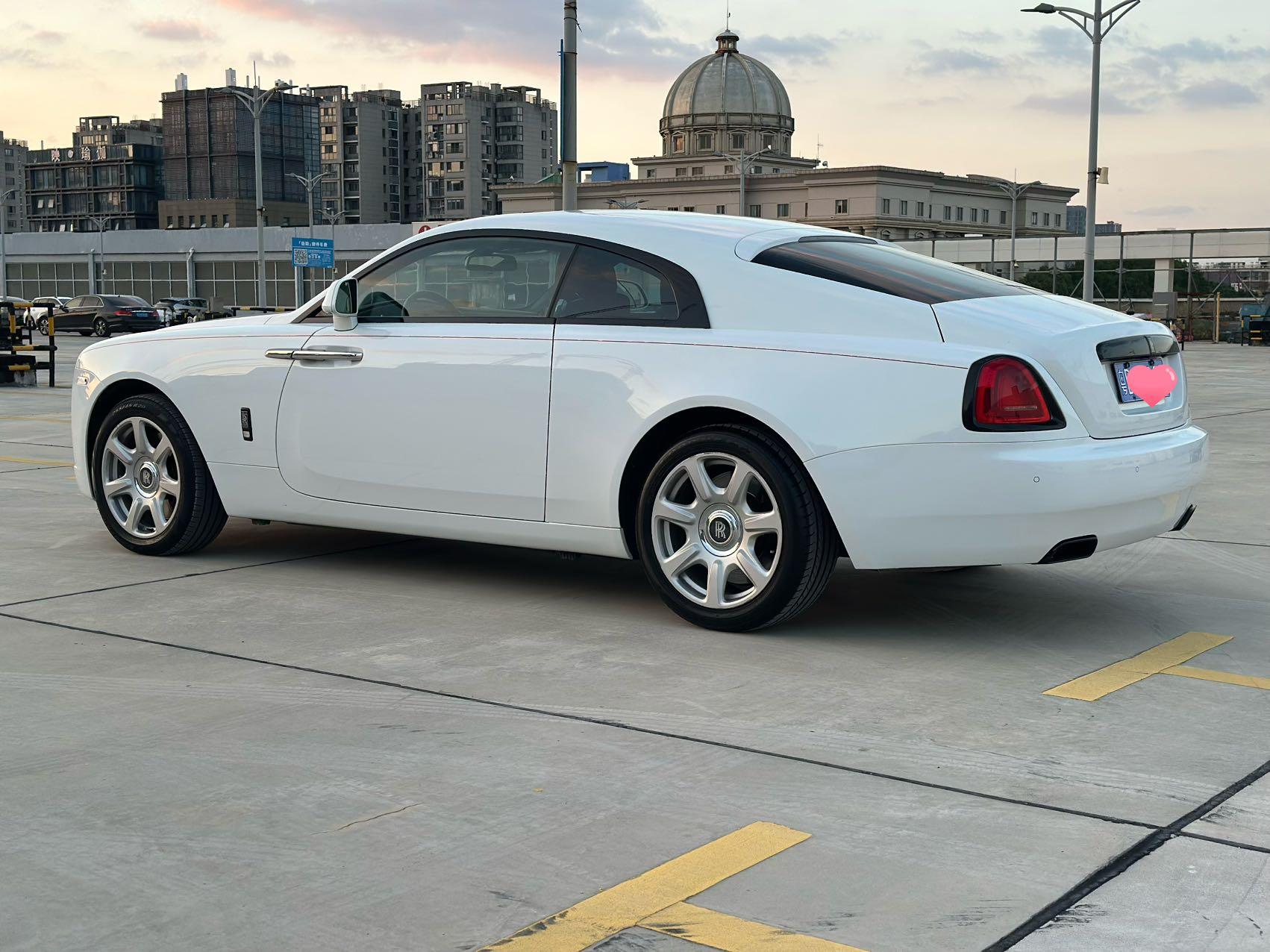 二手劳斯莱斯 魅影 白色/红色 2018款 6.6T 标准型