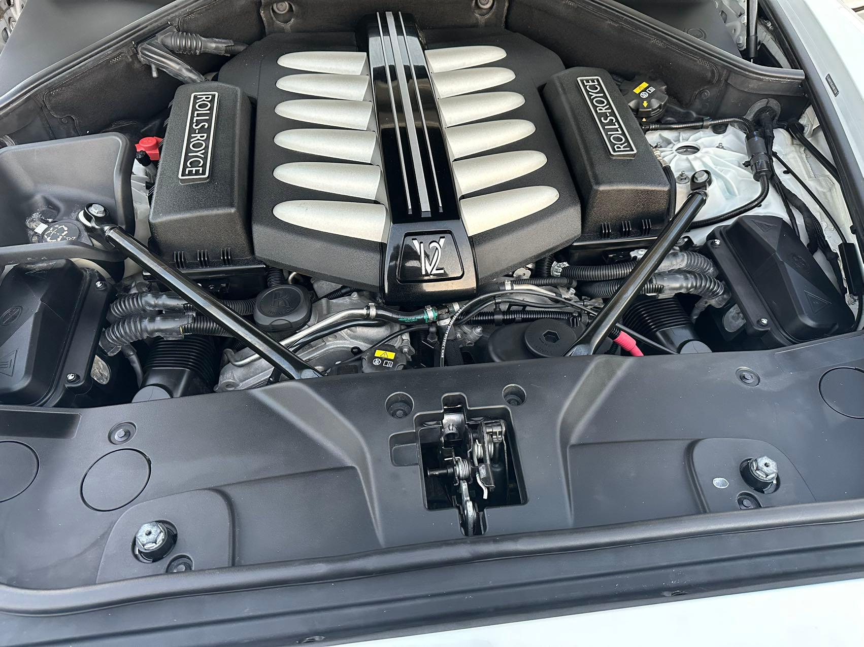 二手劳斯莱斯 魅影 白色/红色 2018款 6.6T 标准型